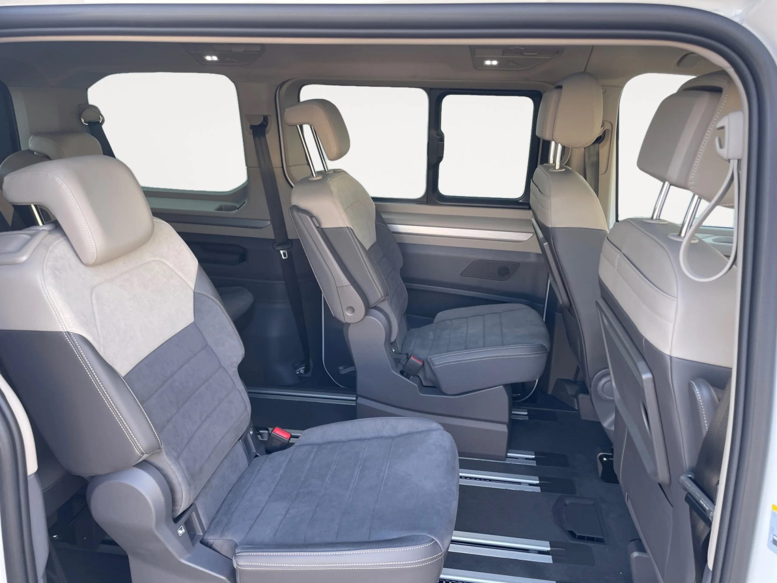 VW COMERCIALES Multivan MULTIVAN   LIFE    2.0 TDI 110 KW (150 CV) DSG 7 VEL. - Foto 6