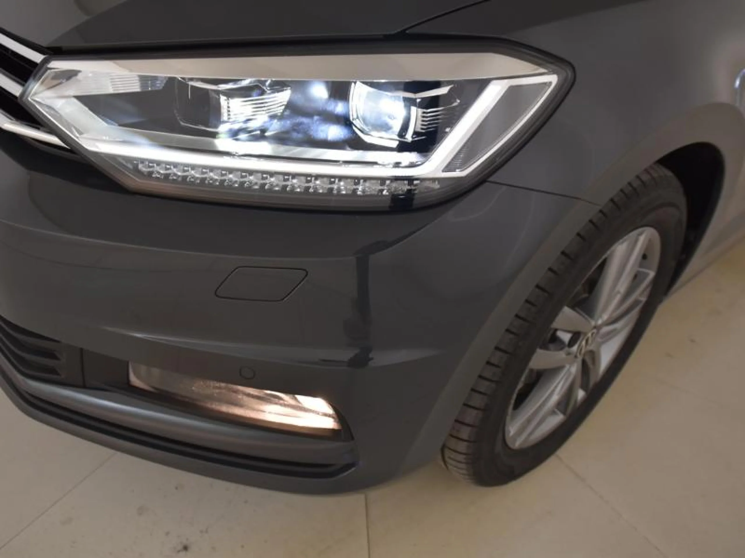 VOLKSWAGEN TOURAN TOURAN MÁS 2.0 TDI 110 KW (150 CV)  AUTOMÁTICO DSG 7 VEL. - Foto 21