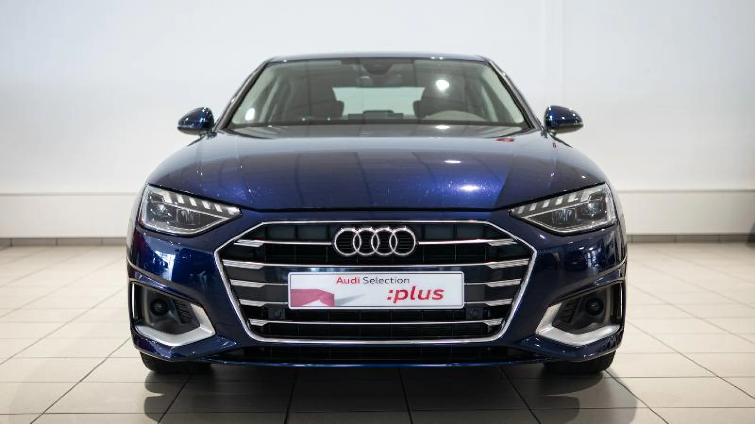 AUDI A4 ADVANCED 30 TDI 100KW (136CV) S TRONIC - Foto 2