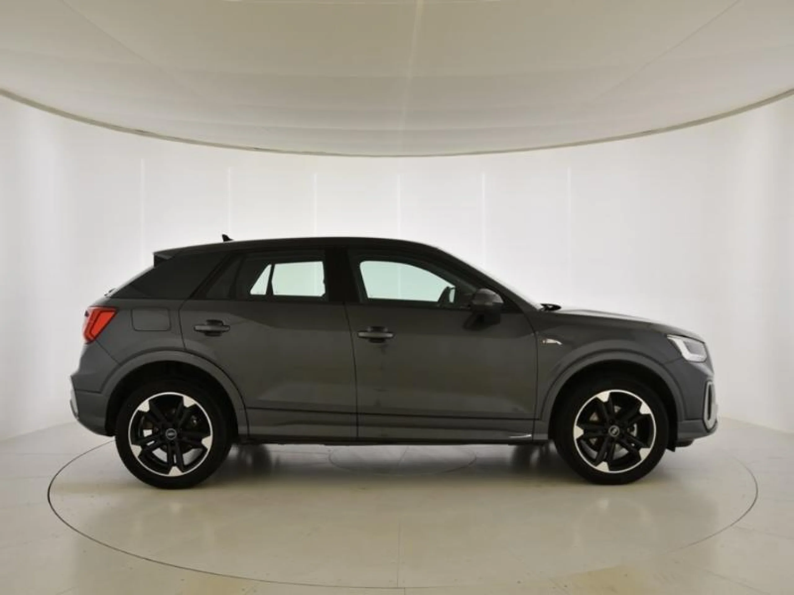 AUDI Q2 S LINE 35 TFSI 110KW (150CV) S TRONIC - Foto 3