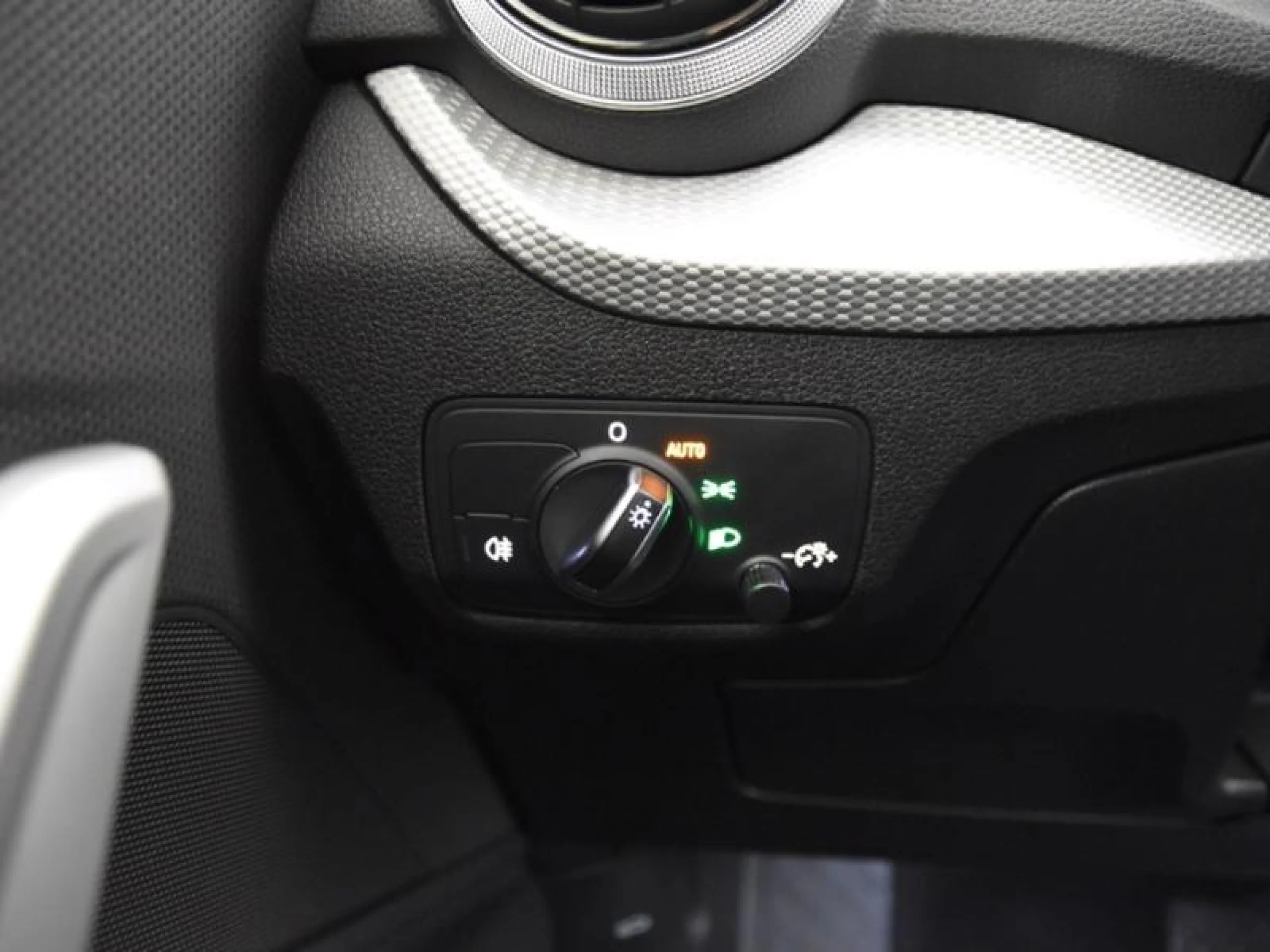 AUDI Q2 S LINE 35 TFSI 110KW (150CV) S TRONIC - Foto 18