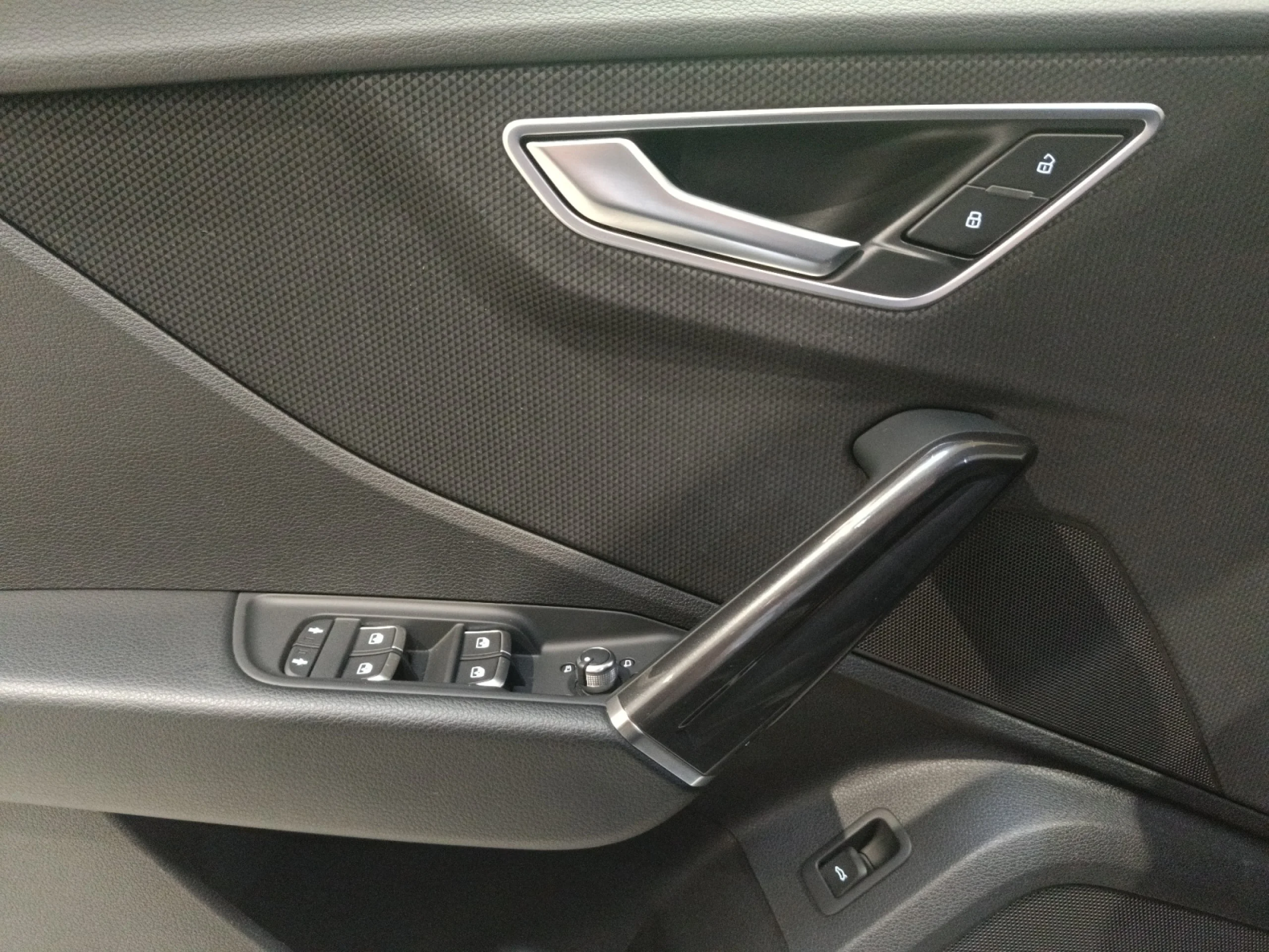 AUDI Q2 S LINE 35 TFSI 110KW (150CV) - Foto 19