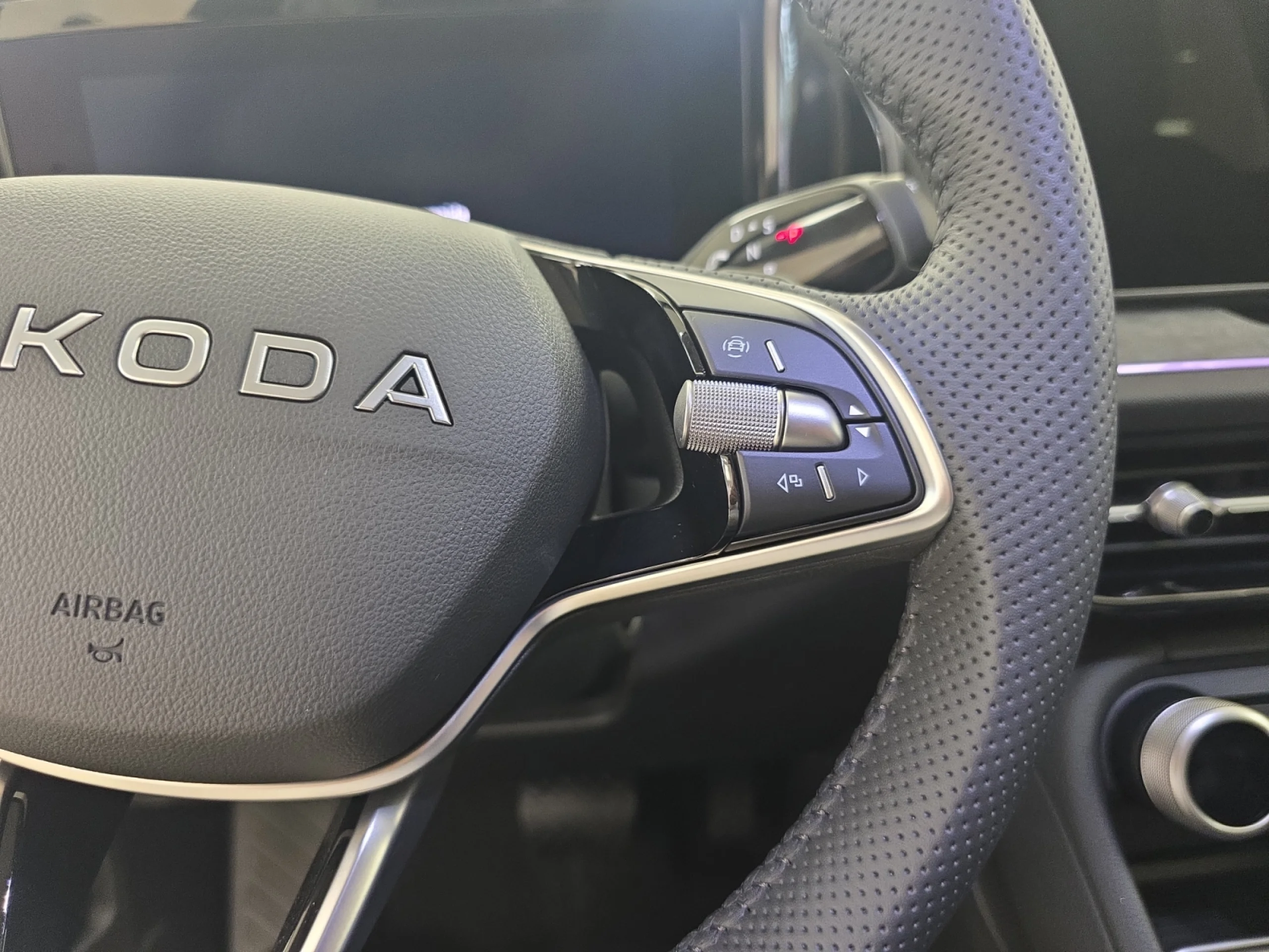 SKODA KODIAQ 1.5 TSI 150KW DSG PHEV DESIGN - Foto 10