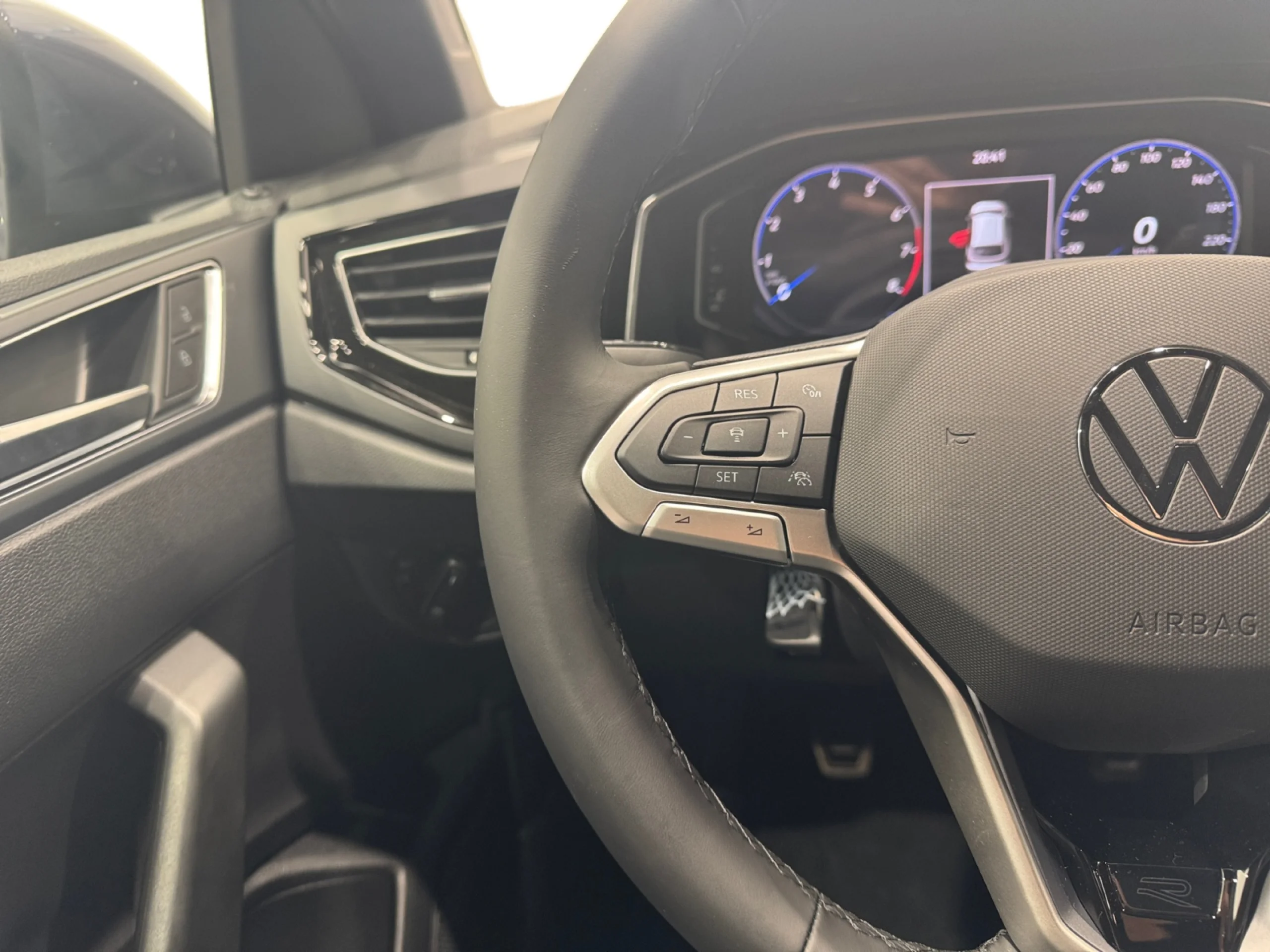 VOLKSWAGEN TAIGO R LINE 1.0 TSI 85KW (115CV) - Foto 11