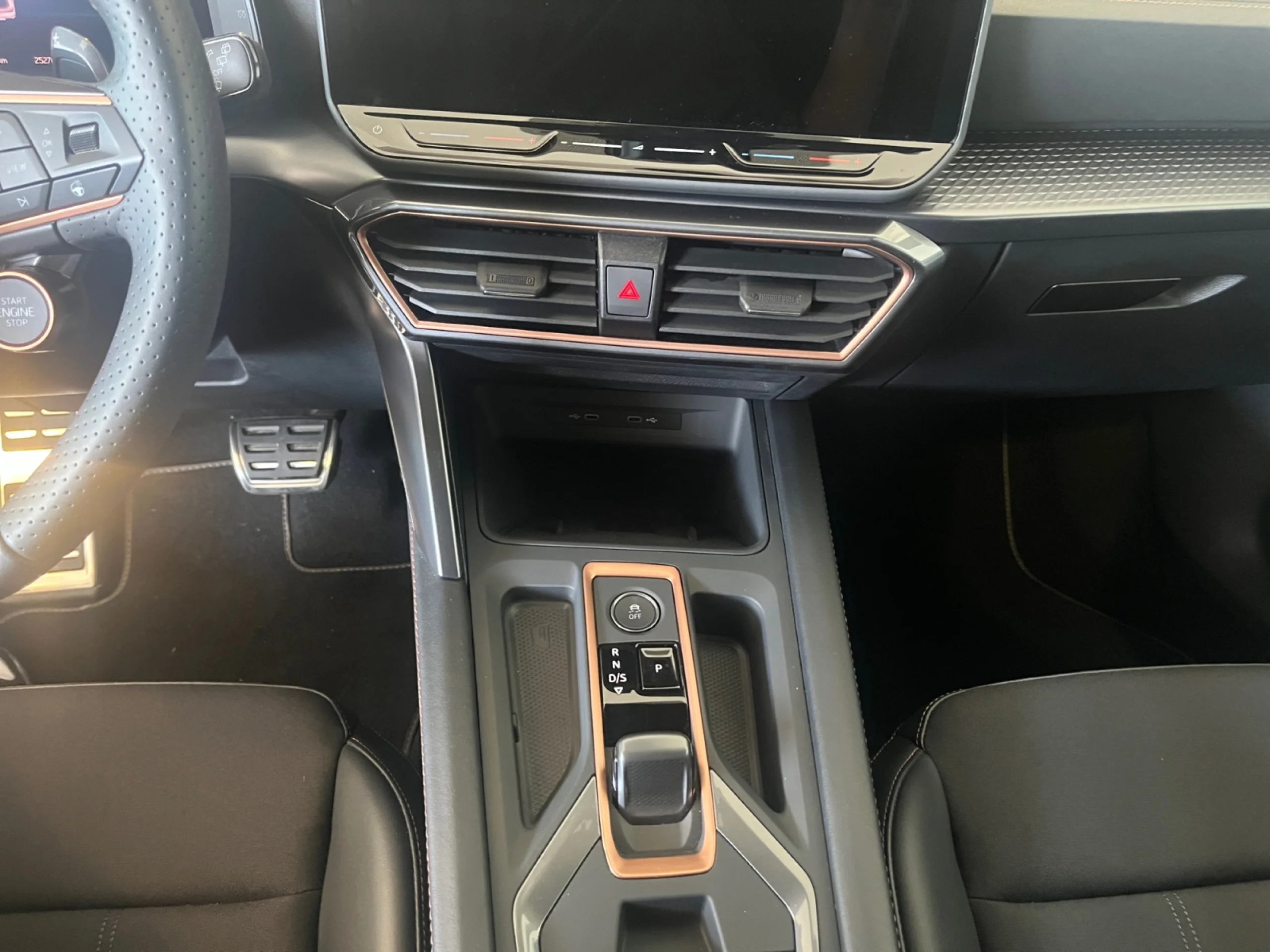 CUPRA LEON SP 1.5 TSI E HYBRID 150W (204CV) DSG - Foto 10