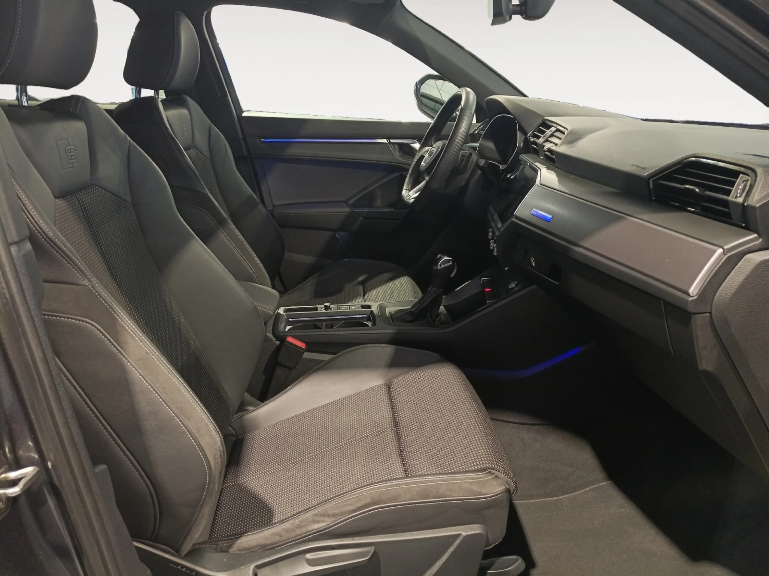 AUDI Q3 SPORTBACK BLACK LINE 35 TDI 110KW (150CV) S TRONIC - Foto 5