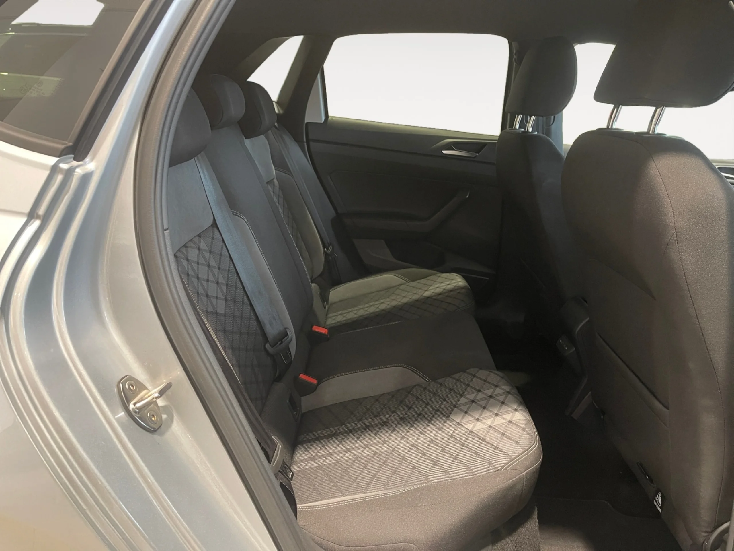 VOLKSWAGEN POLO R LINE 1.0 TSI 85KW (115CV) DSG - Foto 6