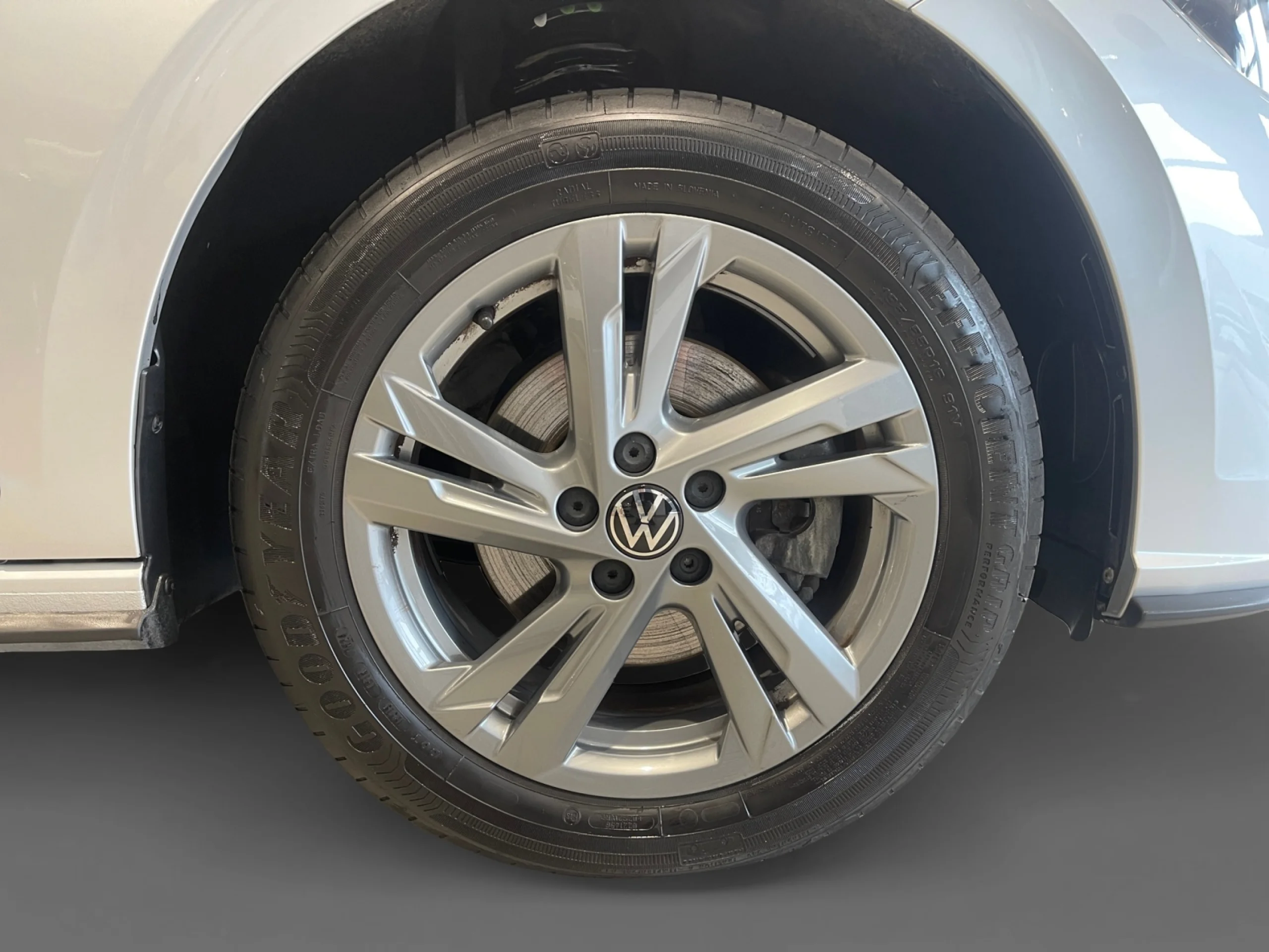 VOLKSWAGEN POLO R LINE 1.0 TSI 85KW (115CV) DSG - Foto 8