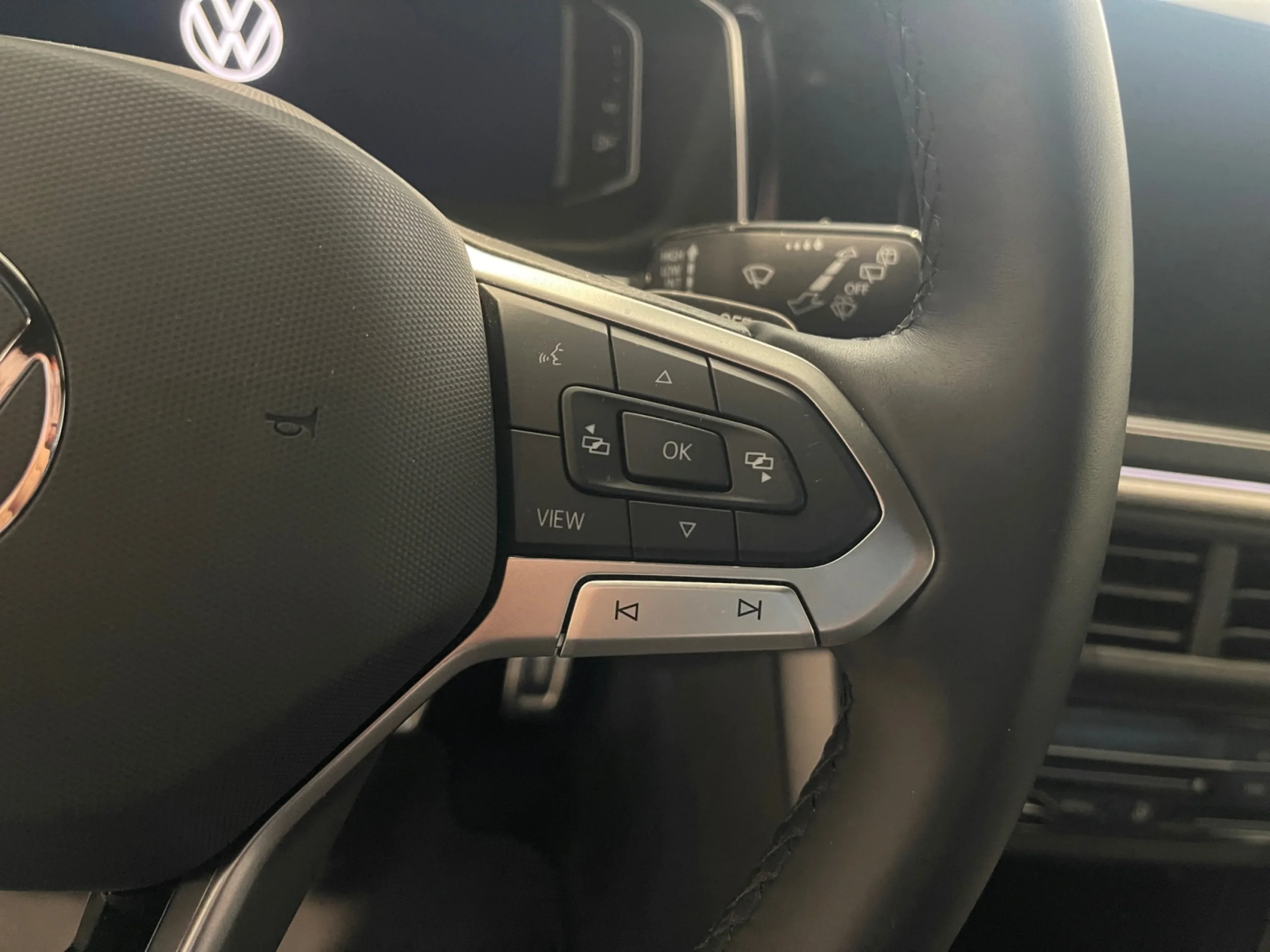 VOLKSWAGEN POLO R LINE 1.0 TSI 85KW (115CV) DSG - Foto 10