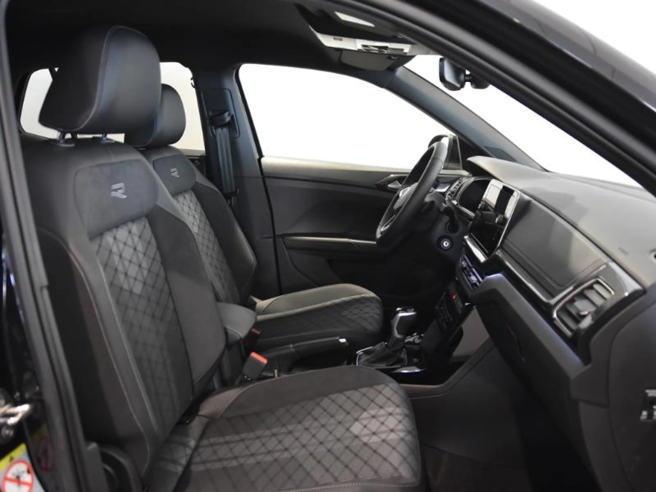 VOLKSWAGEN T CROSS R LINE 1.0 TSI 85KW (115CV) DSG - Foto 5