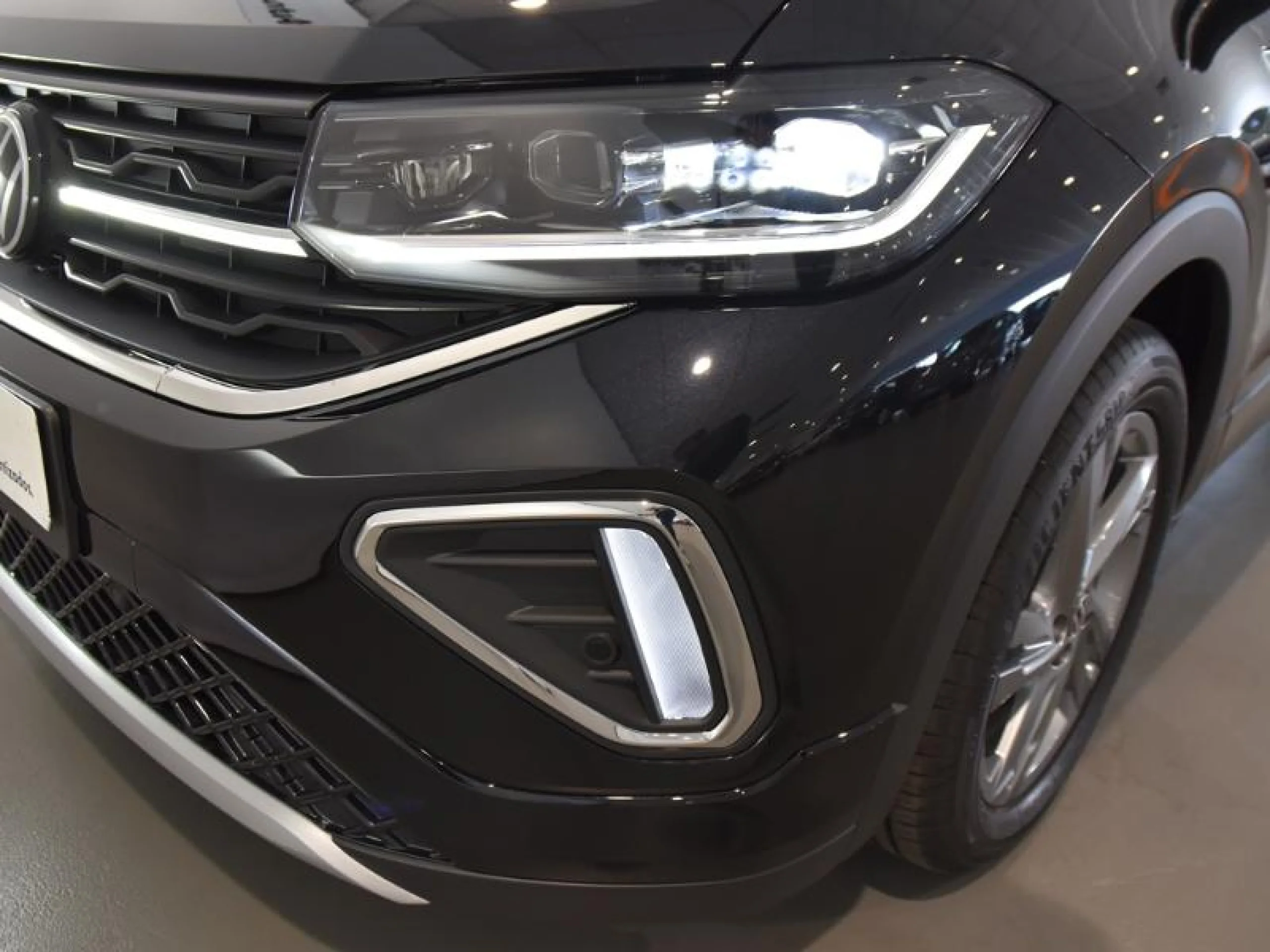 VOLKSWAGEN T CROSS R LINE 1.0 TSI 85KW (115CV) DSG - Foto 17