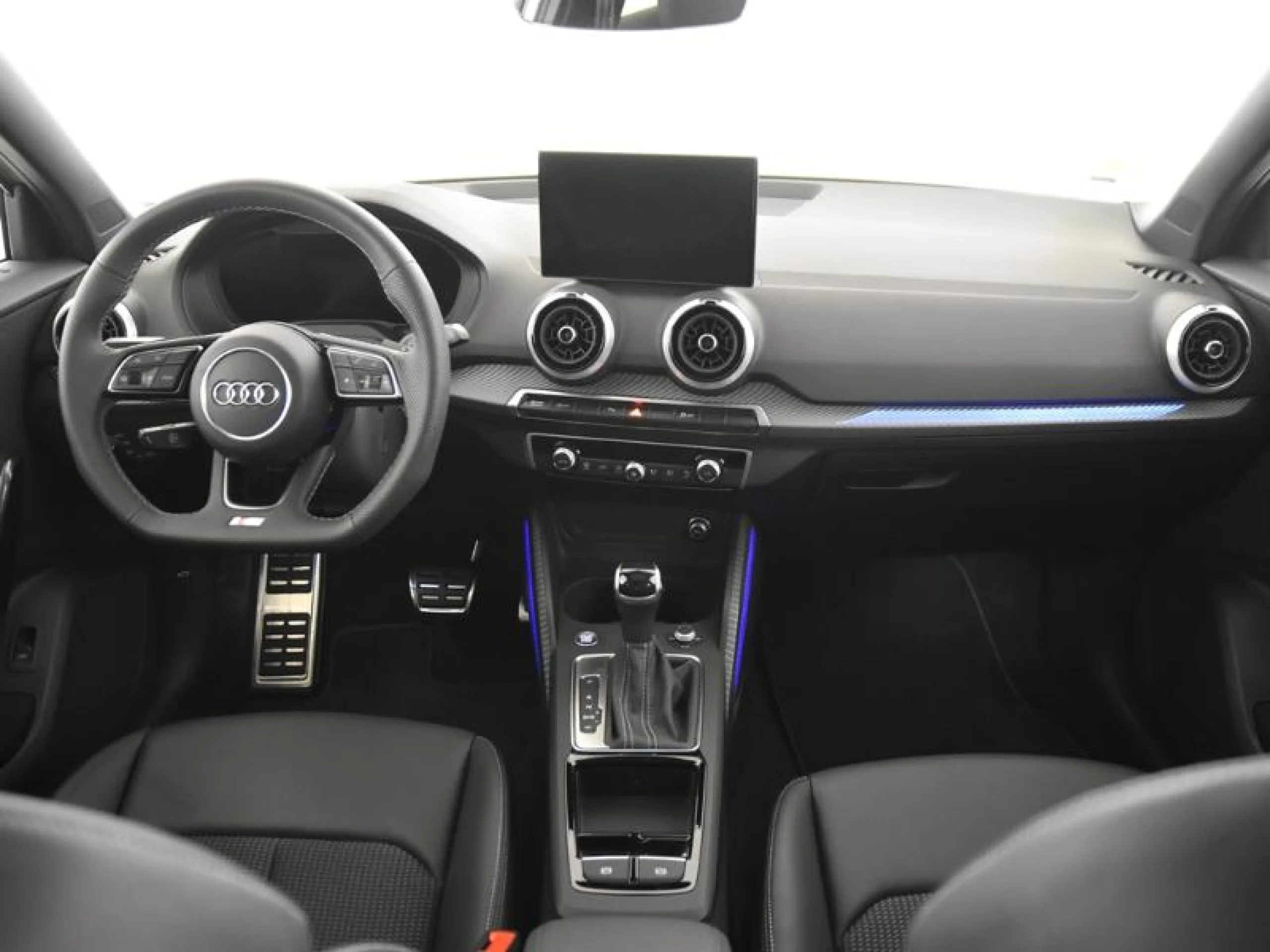 AUDI Q2 BLACK LINE 35 TDI 110KW (150CV) S TRONIC - Foto 4