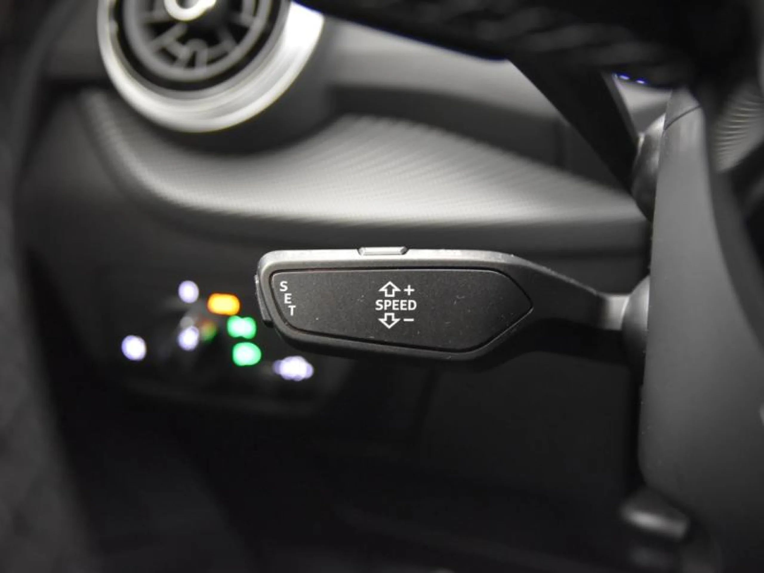 AUDI Q2 BLACK LINE 35 TDI 110KW (150CV) S TRONIC - Foto 21