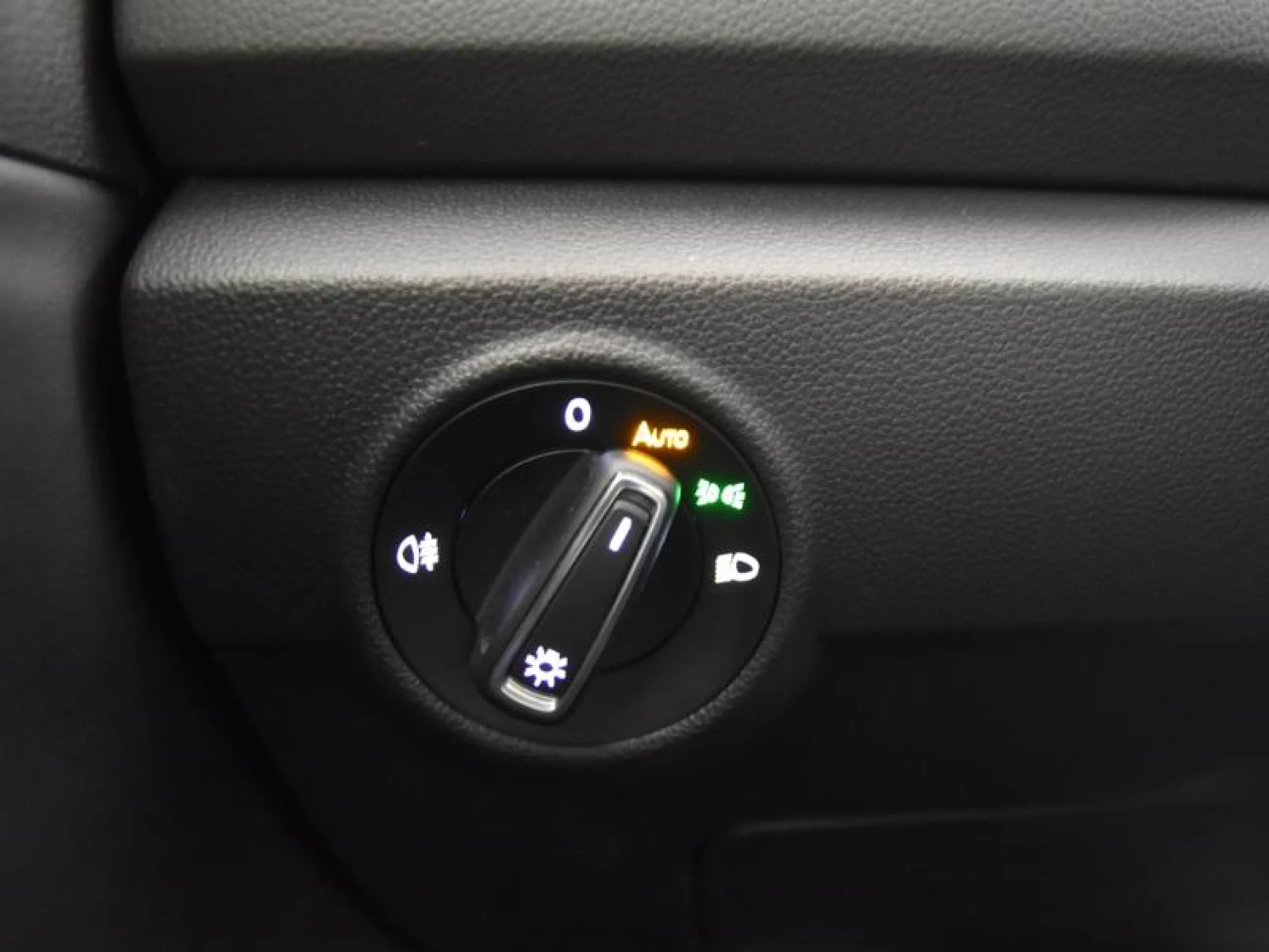 VOLKSWAGEN T ROC R LINE 1.5 TSI 110KW (150CV) DSG - Foto 16