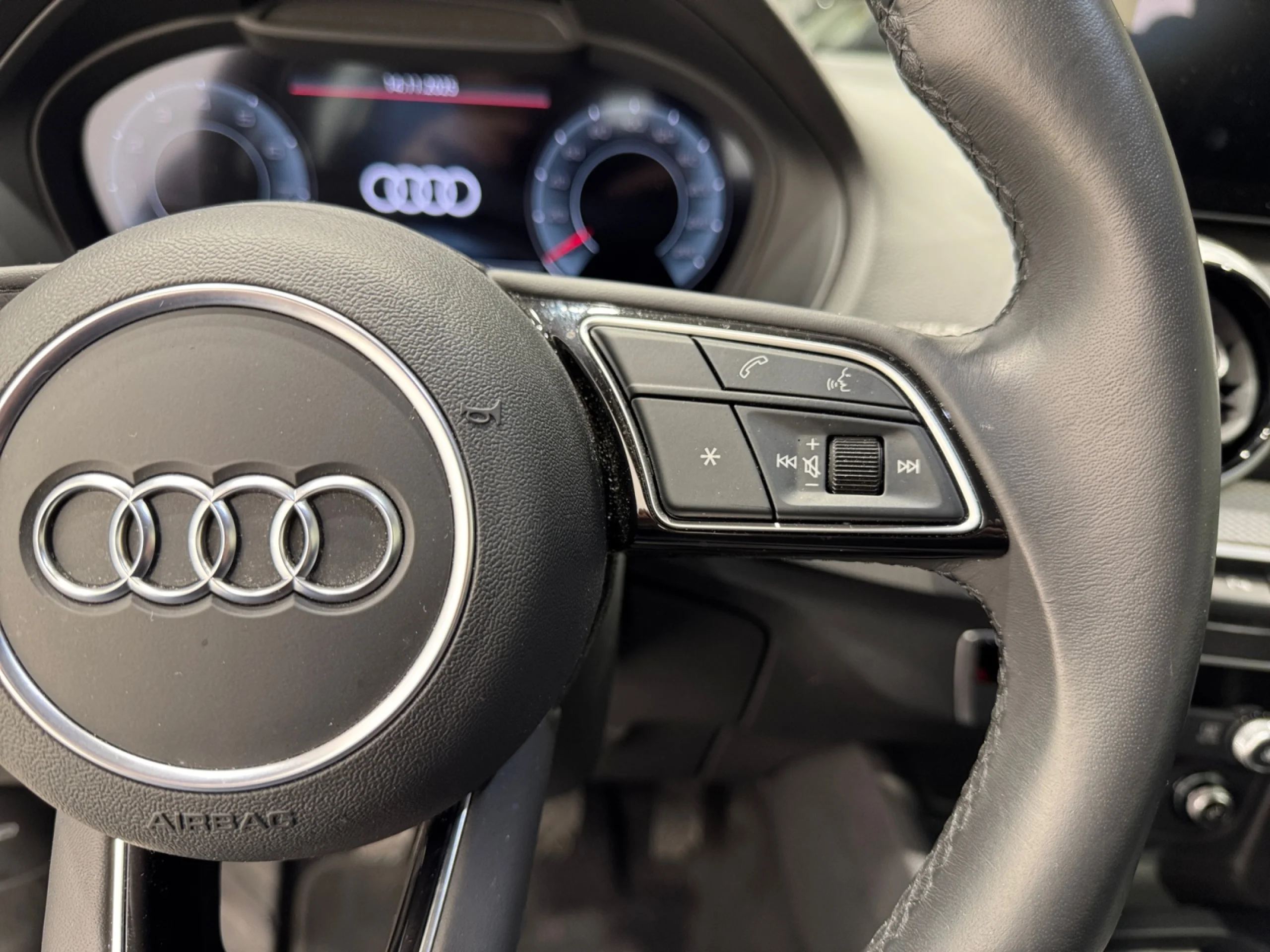 AUDI Q2 S LINE 35 TFSI 110KW (150CV) - Foto 14