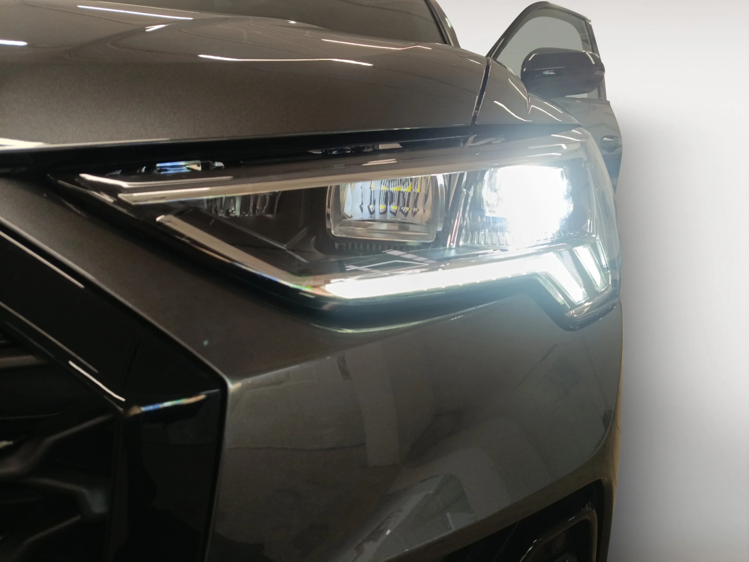 AUDI Q3 SPORTBACK BLACK LINE 35 TDI 110KW (150CV) S TRONIC - Foto 21