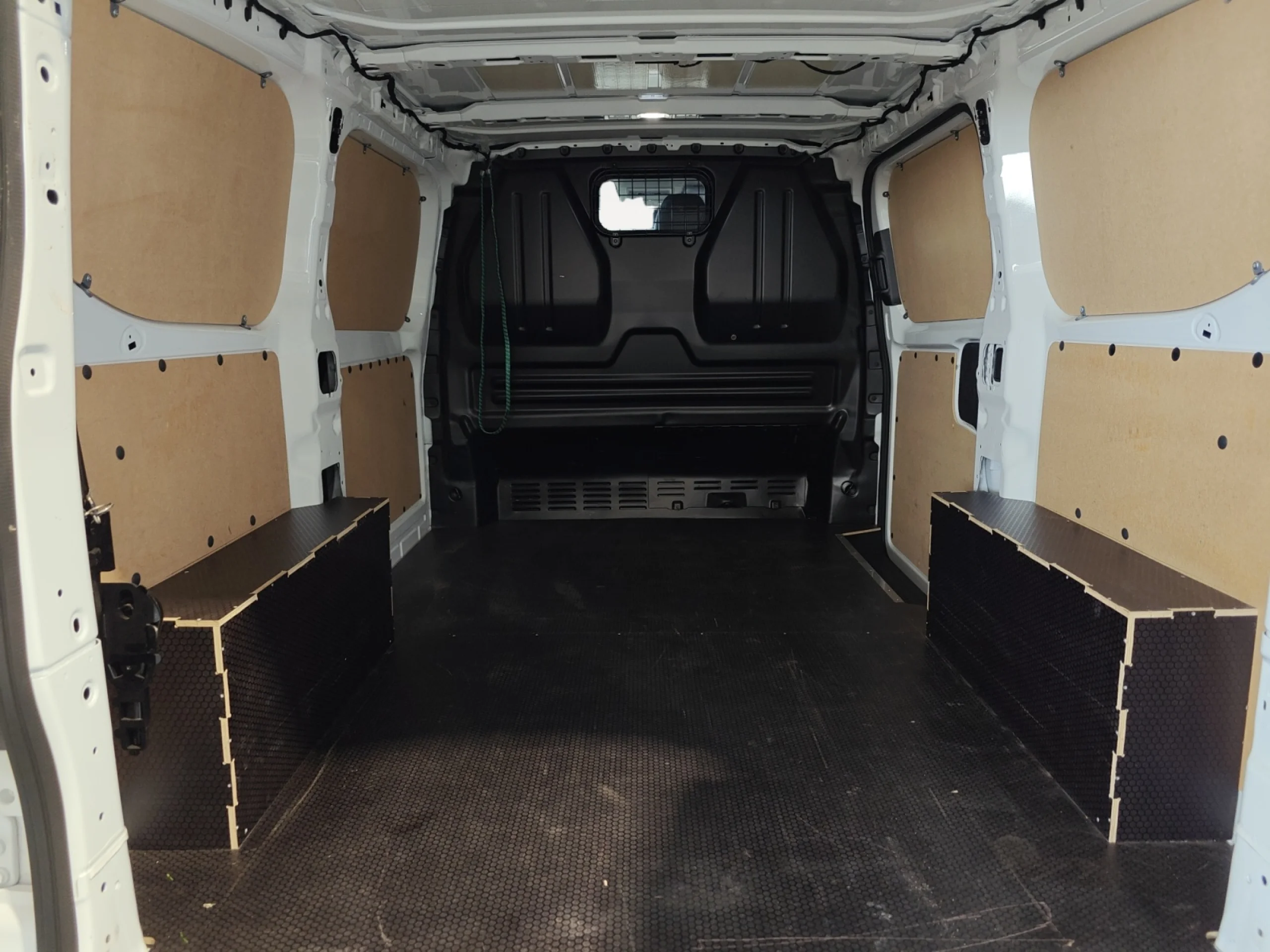 VOLKSWAGEN TRANSPORTER FURGÓN CORTO TN 2.0 TDI 81KW (110CV) - Foto 7