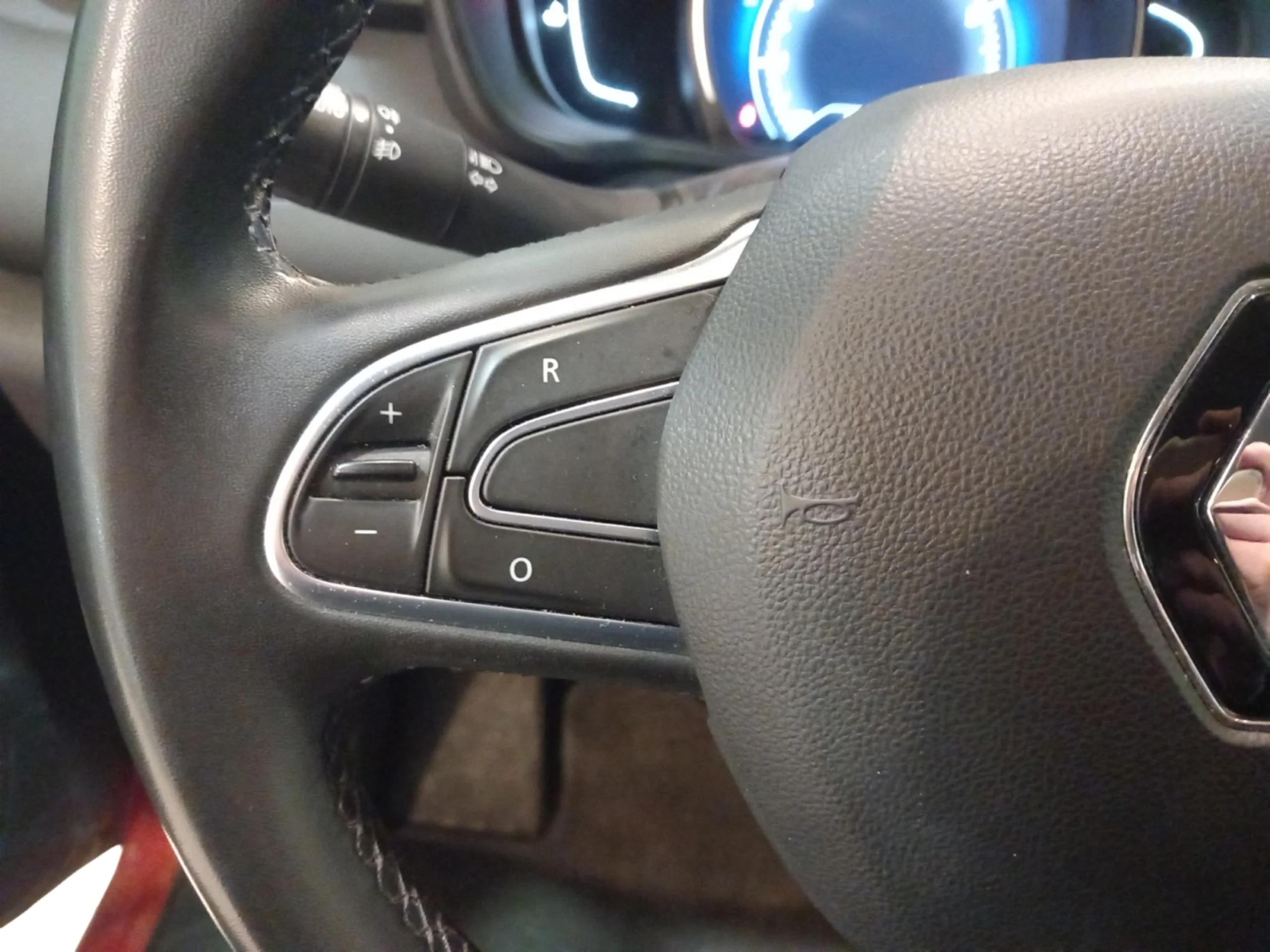 RENAULT KADJAR ZEN GPF TCE 103KW (140CV) - Foto 11