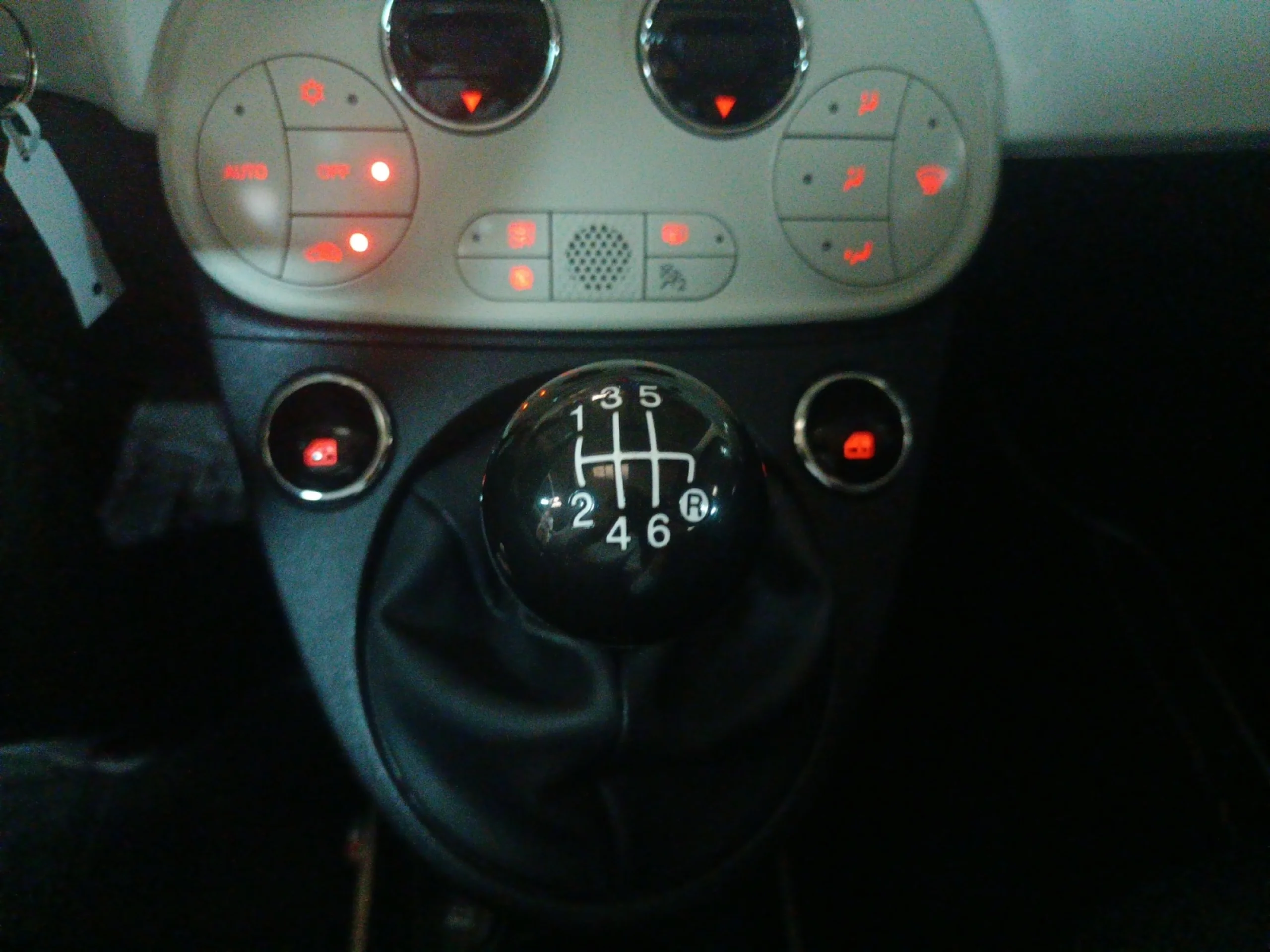 FIAT 500 DOLCEVITA 1.0 HYBRID 51KW (70 CV) - Foto 10