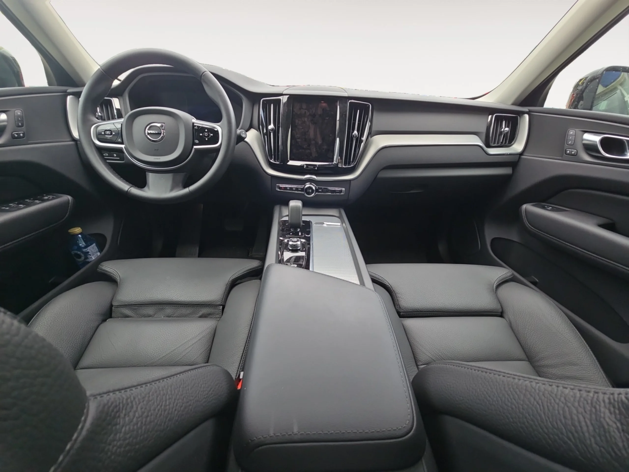 VOLVO XC60 2.0 T6 AWD RECHARGE PLUS DARK AUTO - Foto 4