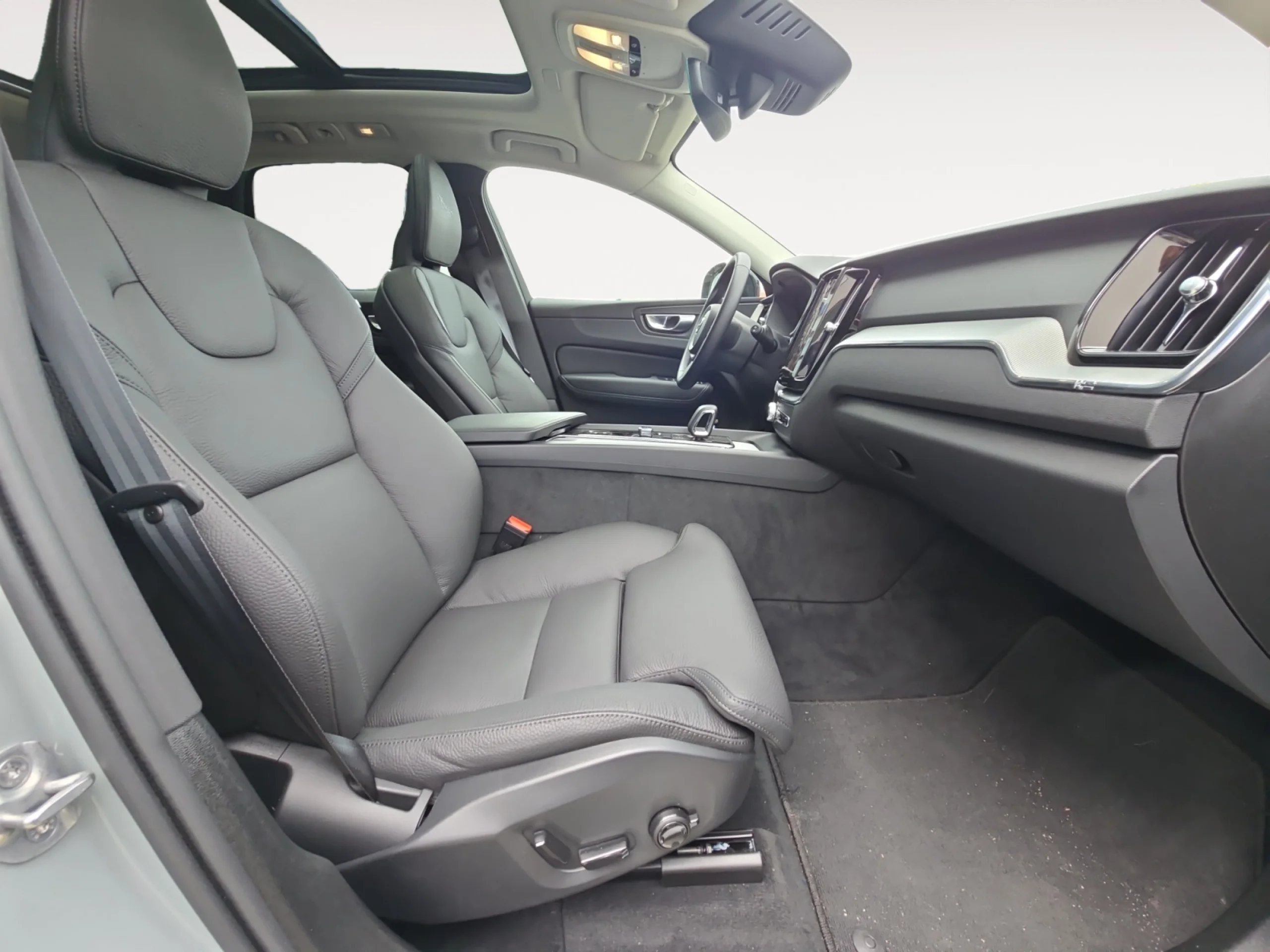 VOLVO XC60 2.0 T6 AWD RECHARGE PLUS DARK AUTO - Foto 5