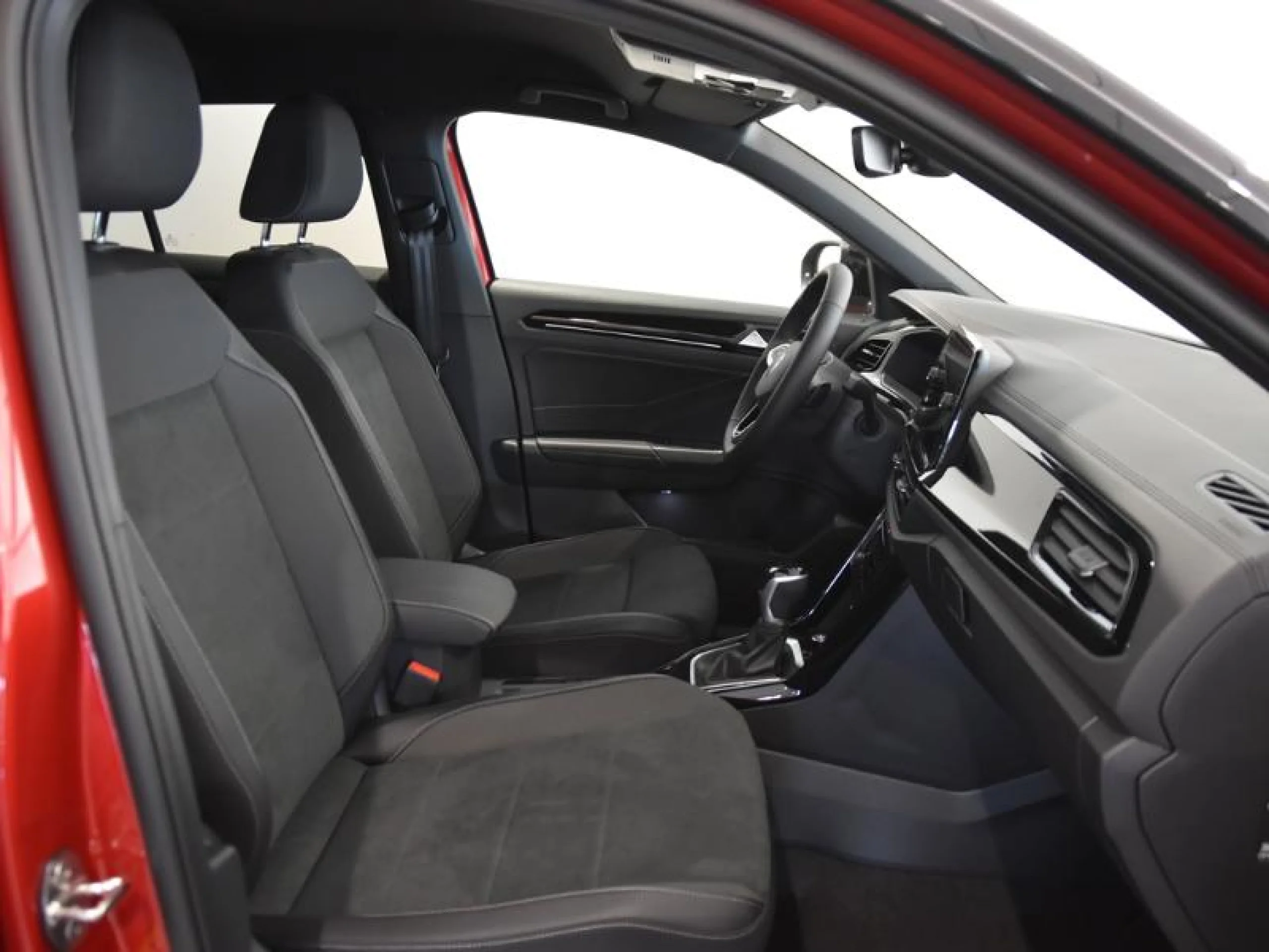 VOLKSWAGEN T ROC T ROC DARK LINE 1.5 TSI 110 KW (150 CV)  AUTOMÁTICO DSG 7 VEL. - Foto 5