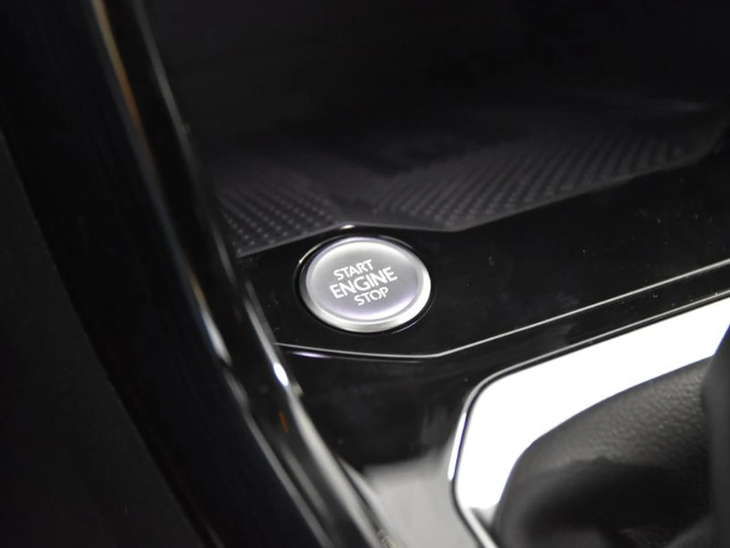 VOLKSWAGEN T ROC T ROC DARK LINE 1.5 TSI 110 KW (150 CV)  AUTOMÁTICO DSG 7 VEL. - Foto 11