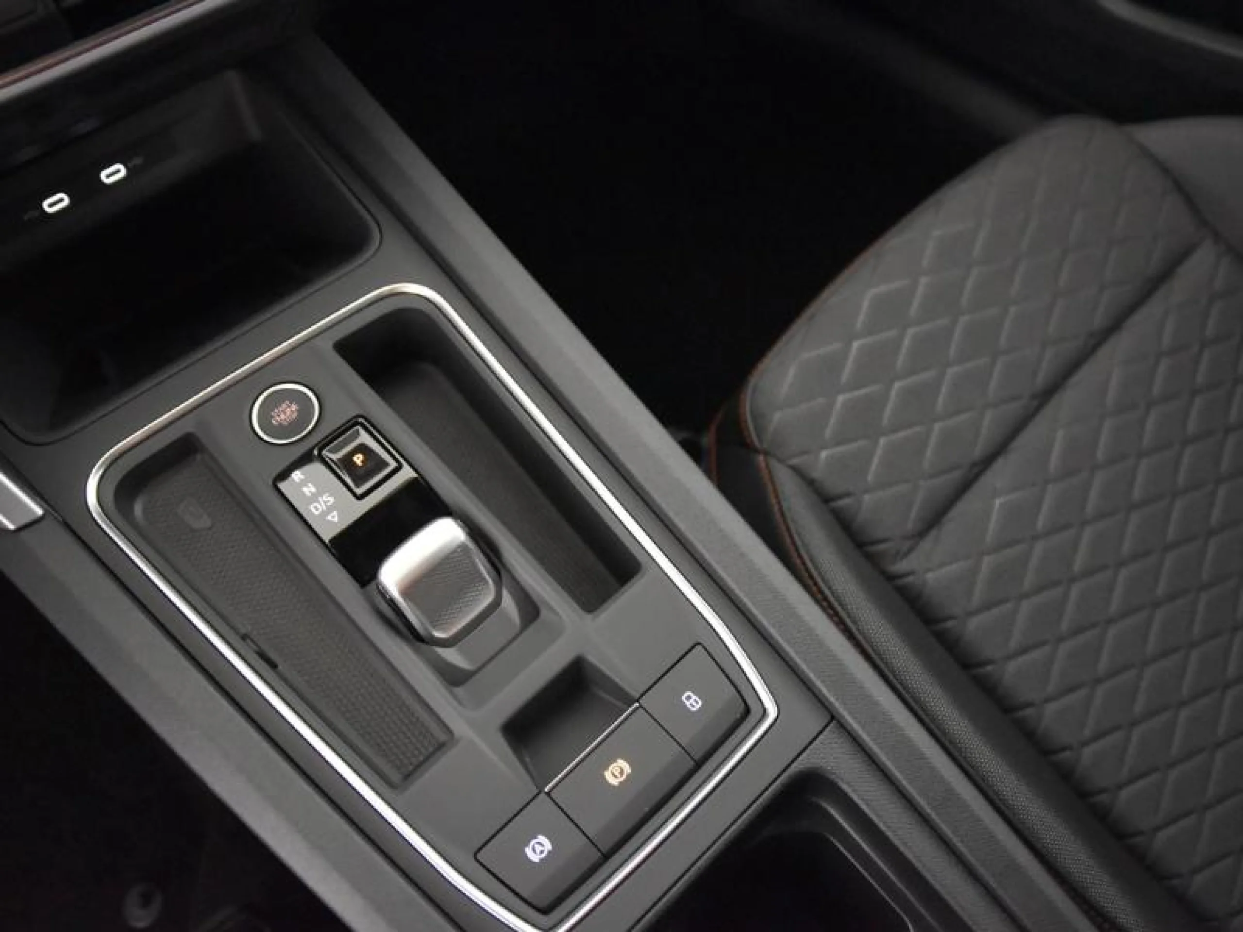 SEAT LEON 1.0 ETSI 81KW DSG 7 S&S FR XS ECO - Foto 10