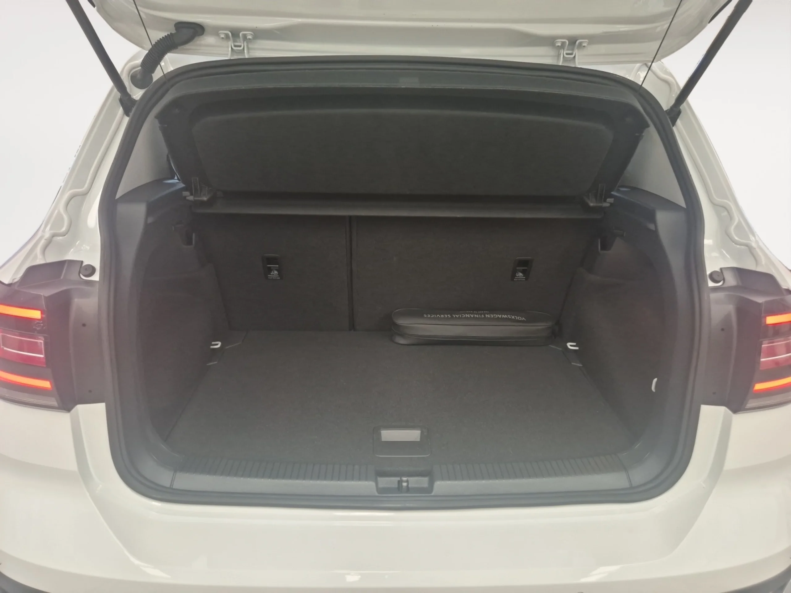 VOLKSWAGEN T CROSS ADVANCE 1.0 TSI 81KW (110CV) DSG - Foto 7