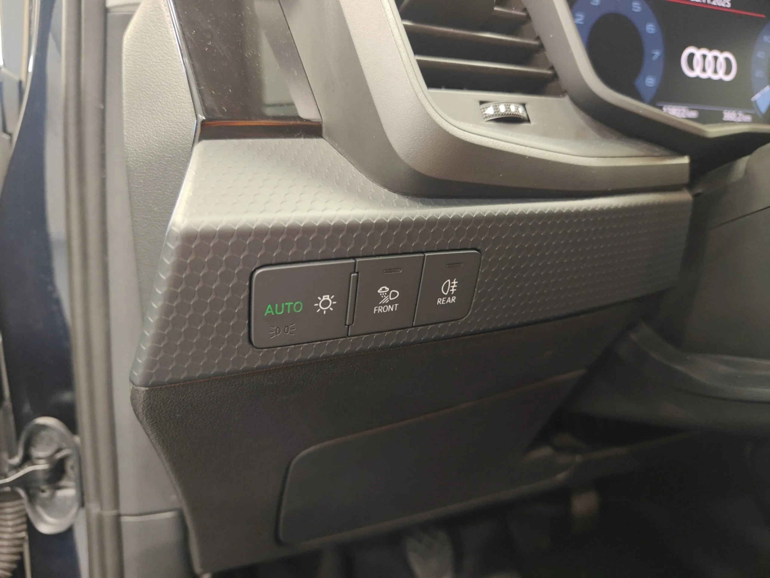 AUDI A1 SPORTBACK ADVANCED 25 TFSI 70KW (95CV) - Foto 8