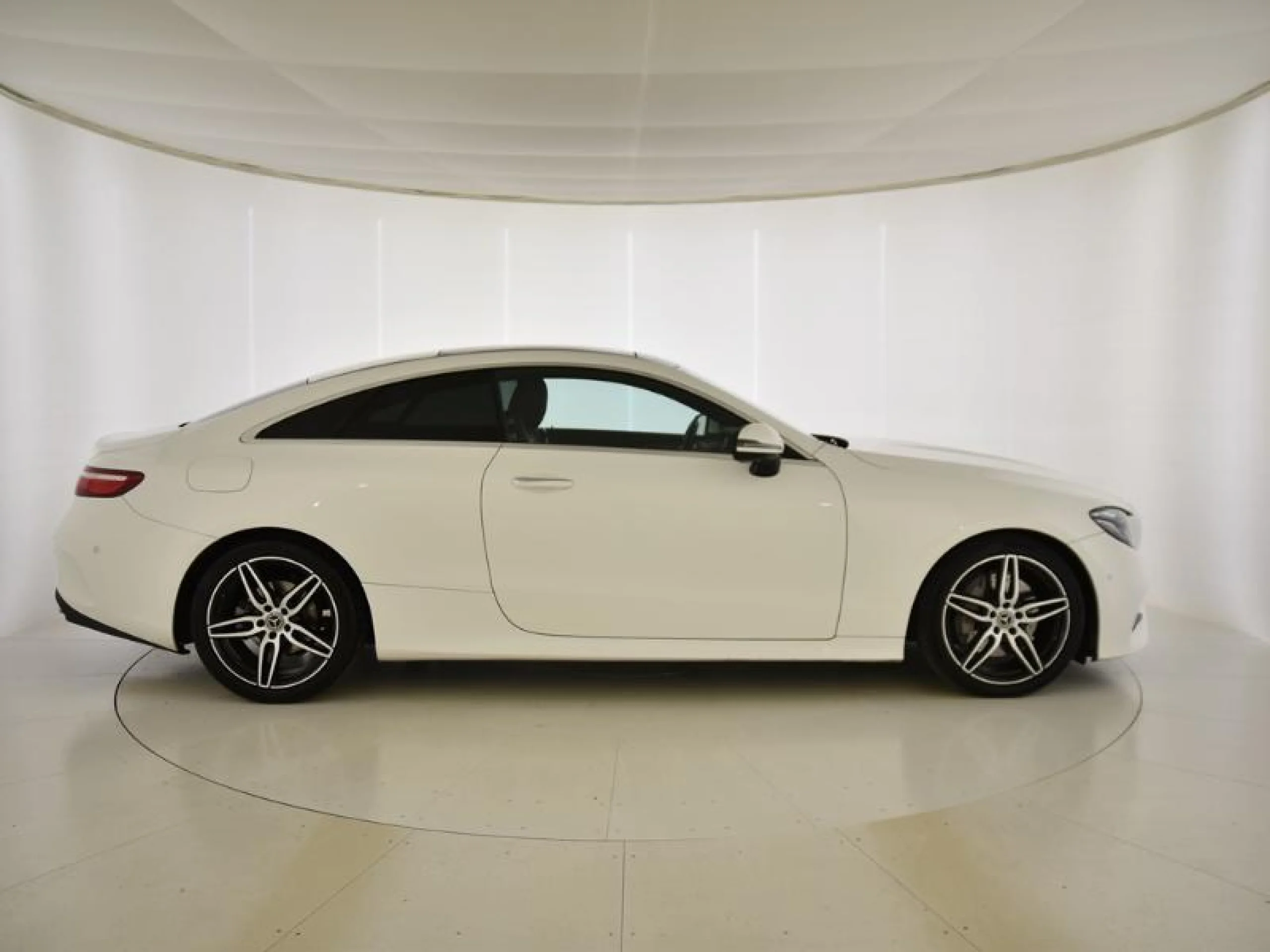 MERCEDES-BENZ Clase e COUPÉ E 220 D - Foto 3