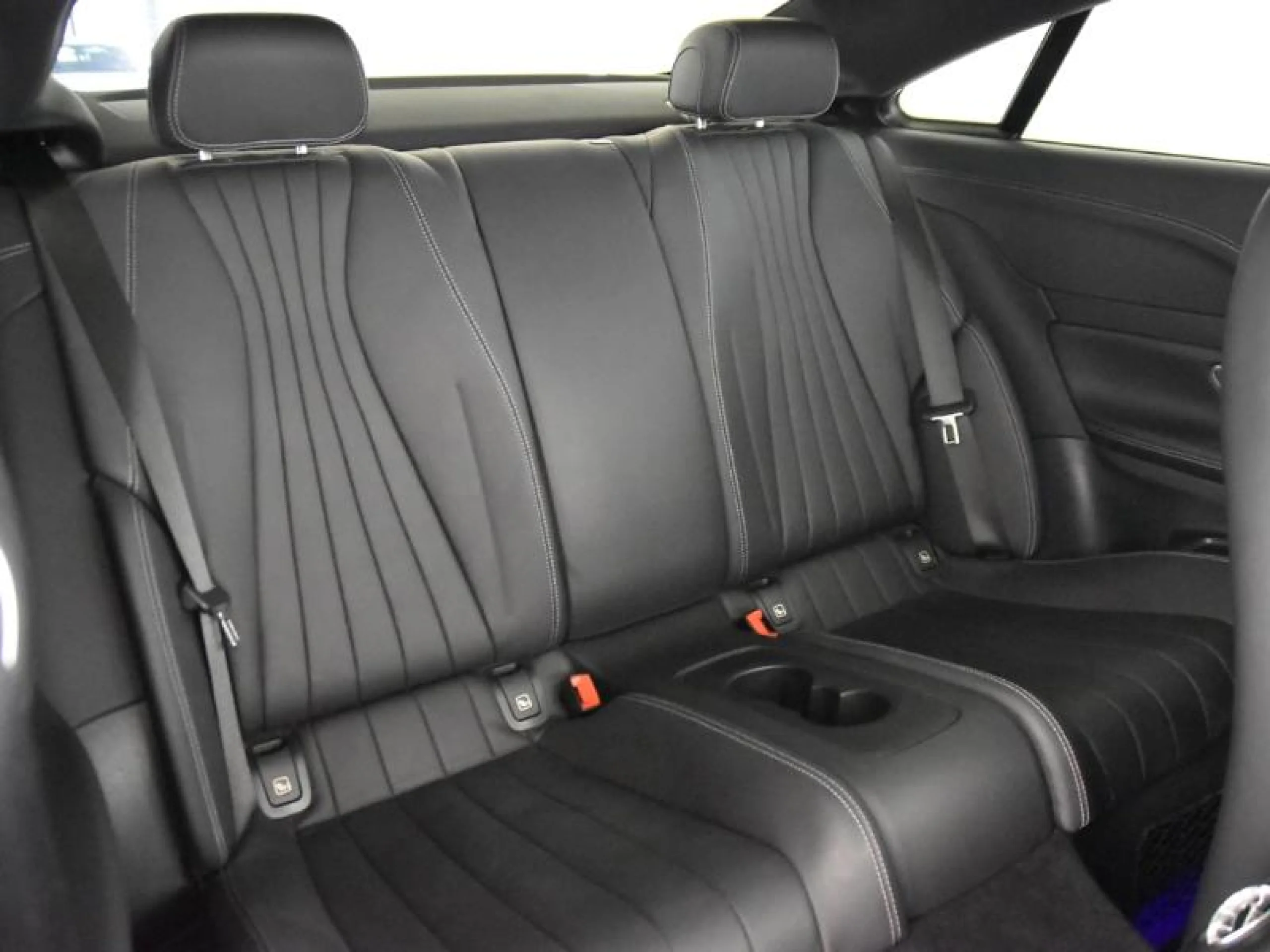 MERCEDES-BENZ Clase e COUPÉ E 220 D - Foto 6