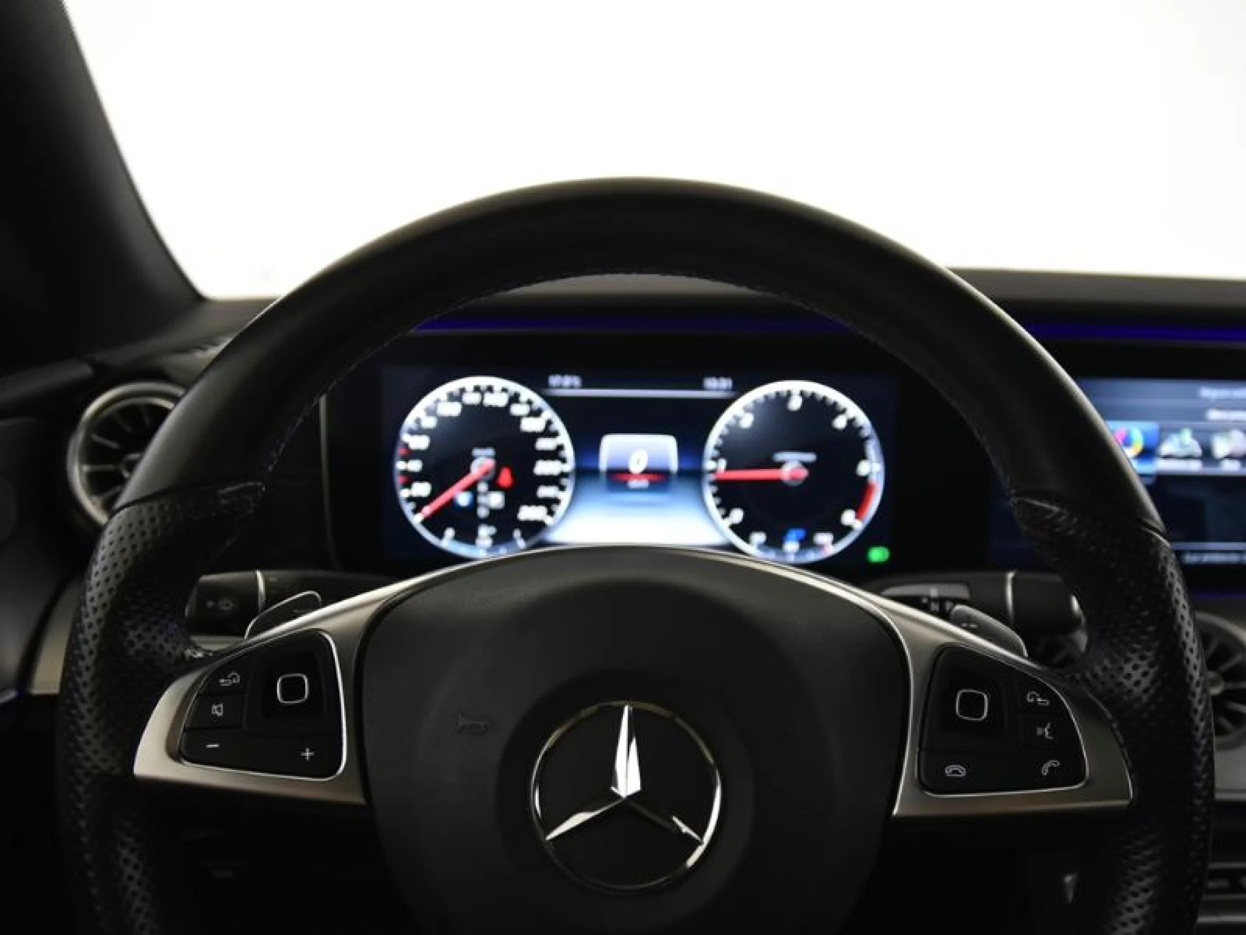 MERCEDES-BENZ Clase e COUPÉ E 220 D - Foto 17