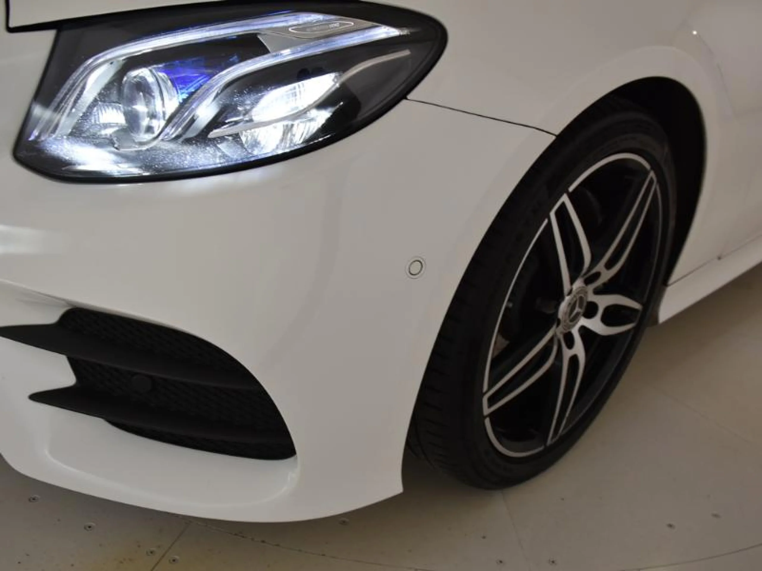 MERCEDES-BENZ Clase e COUPÉ E 220 D - Foto 23