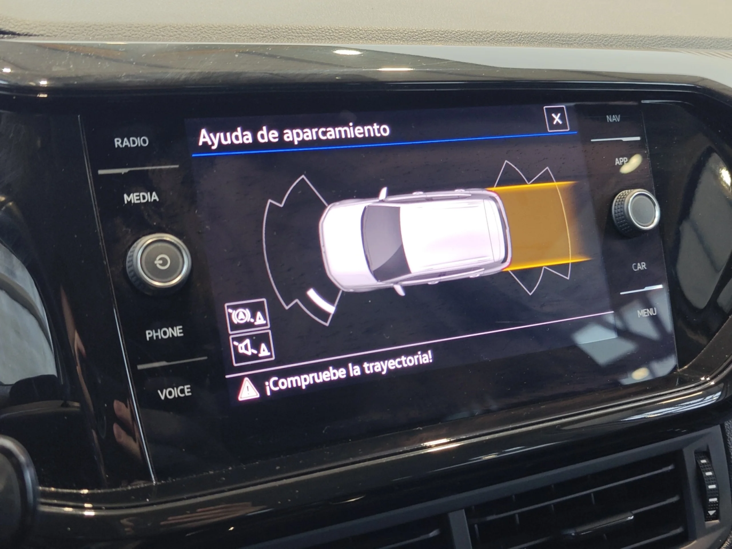 VOLKSWAGEN T CROSS ADVANCE 1.0 TSI 81KW (110CV) DSG - Foto 16