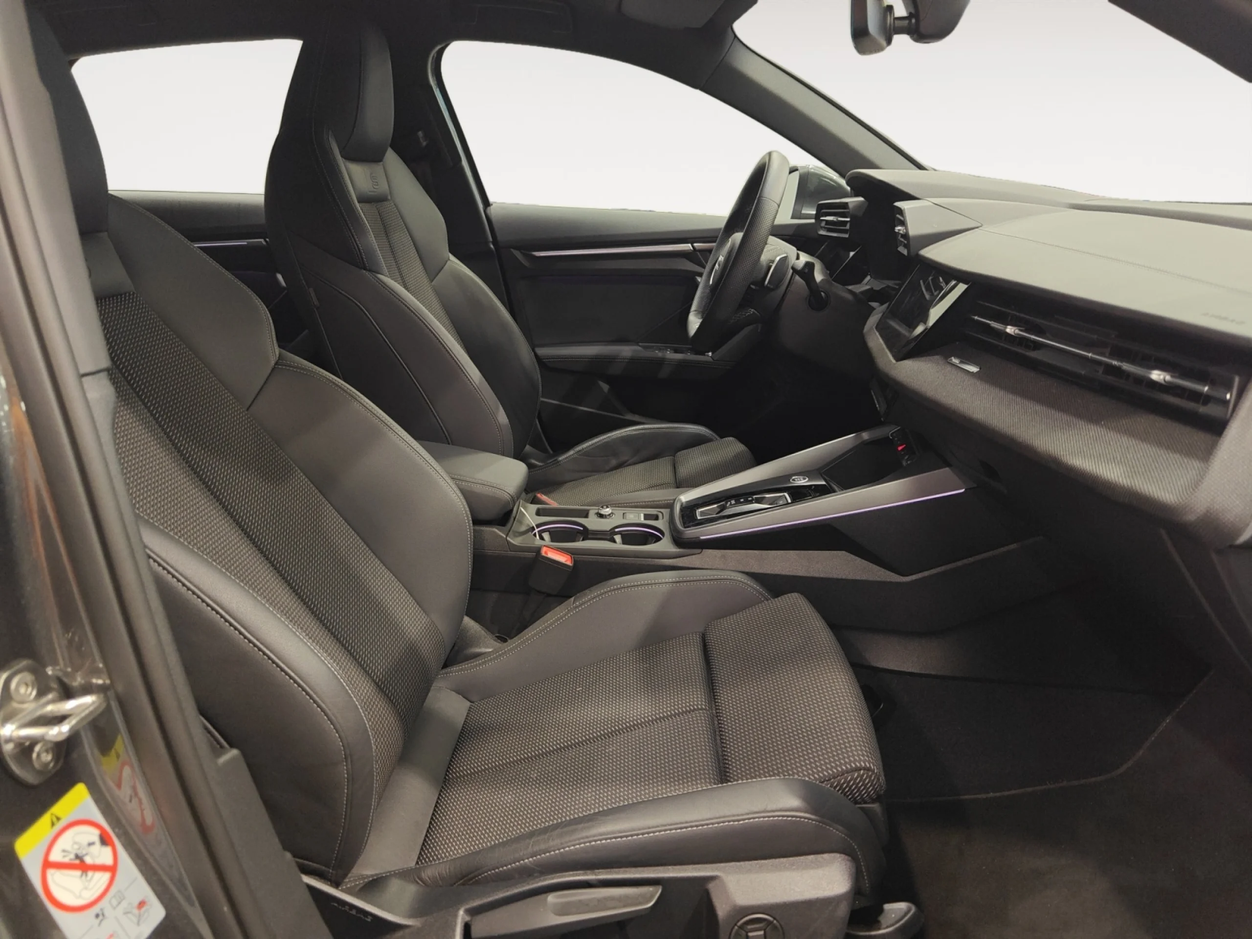 AUDI A3 SPORTBACK GENUINE 40 TFSI E 150KW S TRON - Foto 5