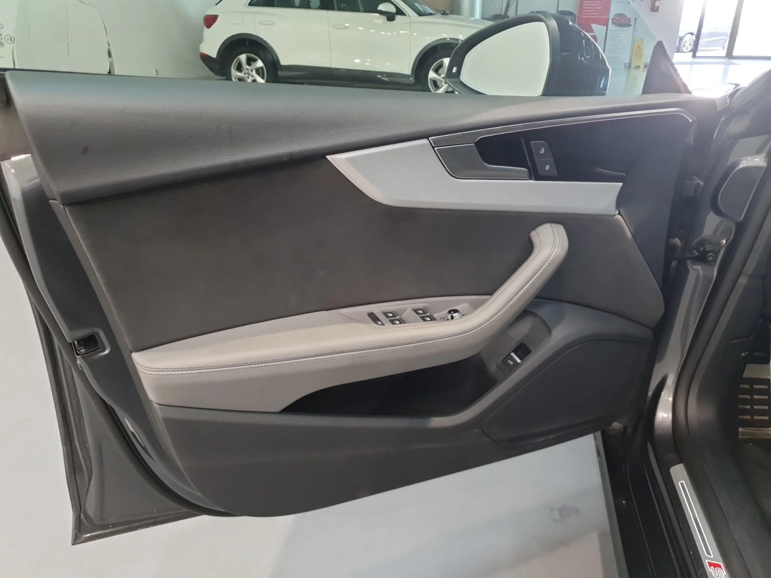 AUDI A5 B.LINE 40 TFSI 150KW S TRONIC SPORTBACK - Foto 12