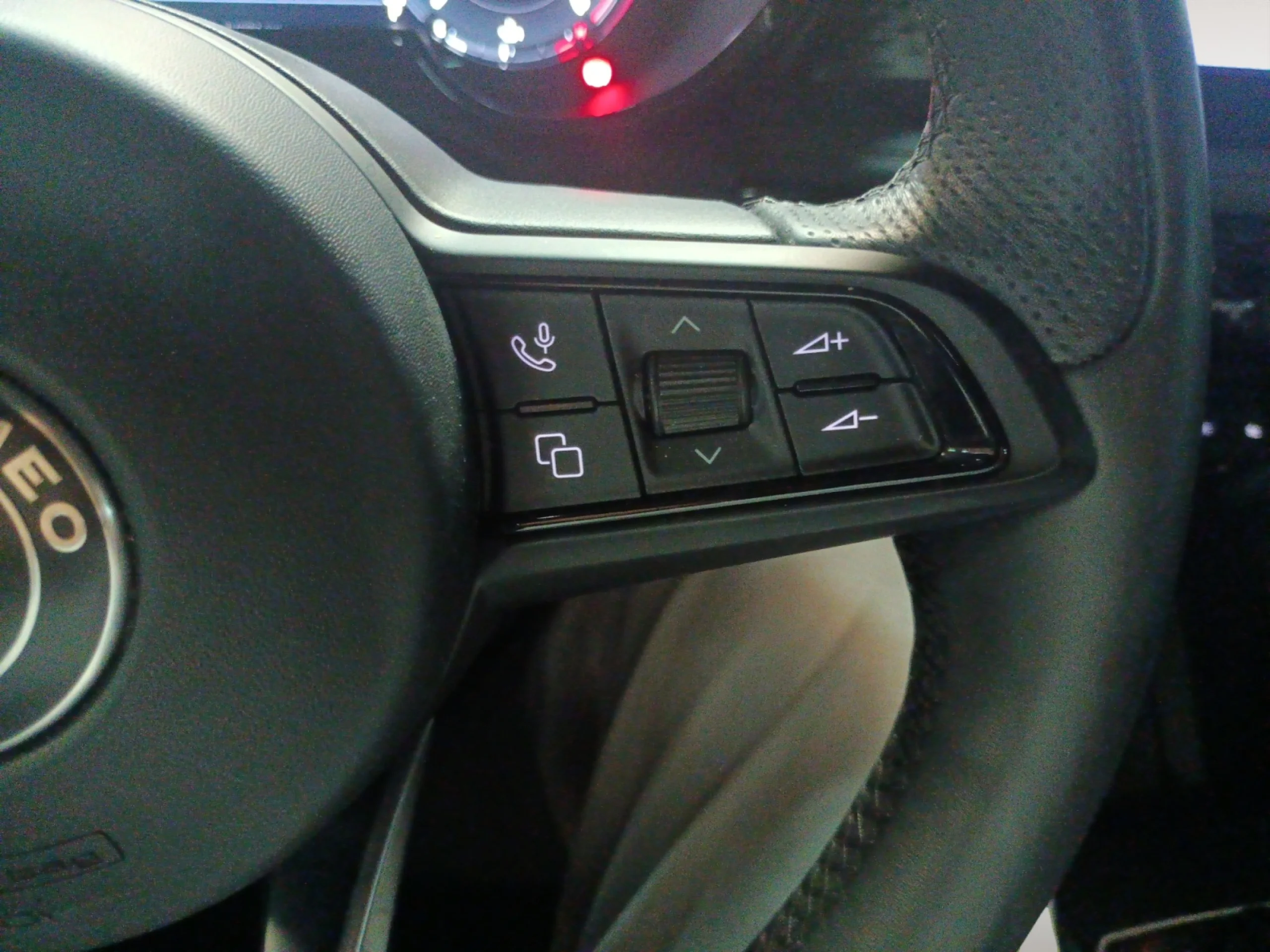 ALFA ROMEO TONALE 1.6 DS 130 CV SPRINT FWD - Foto 12