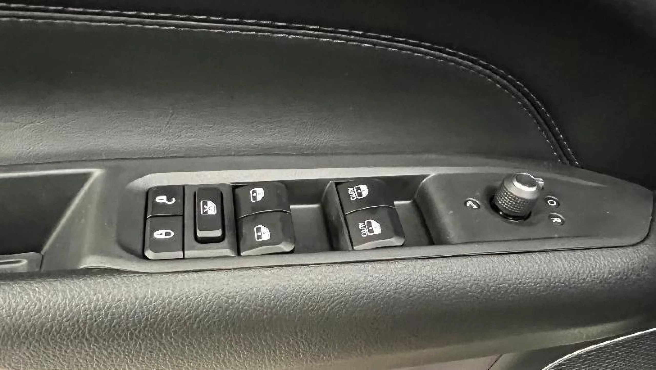 JEEP COMPASS 4XE 1.3 PHEV 177KW(240CV) UPLAND AT AWD - Foto 19