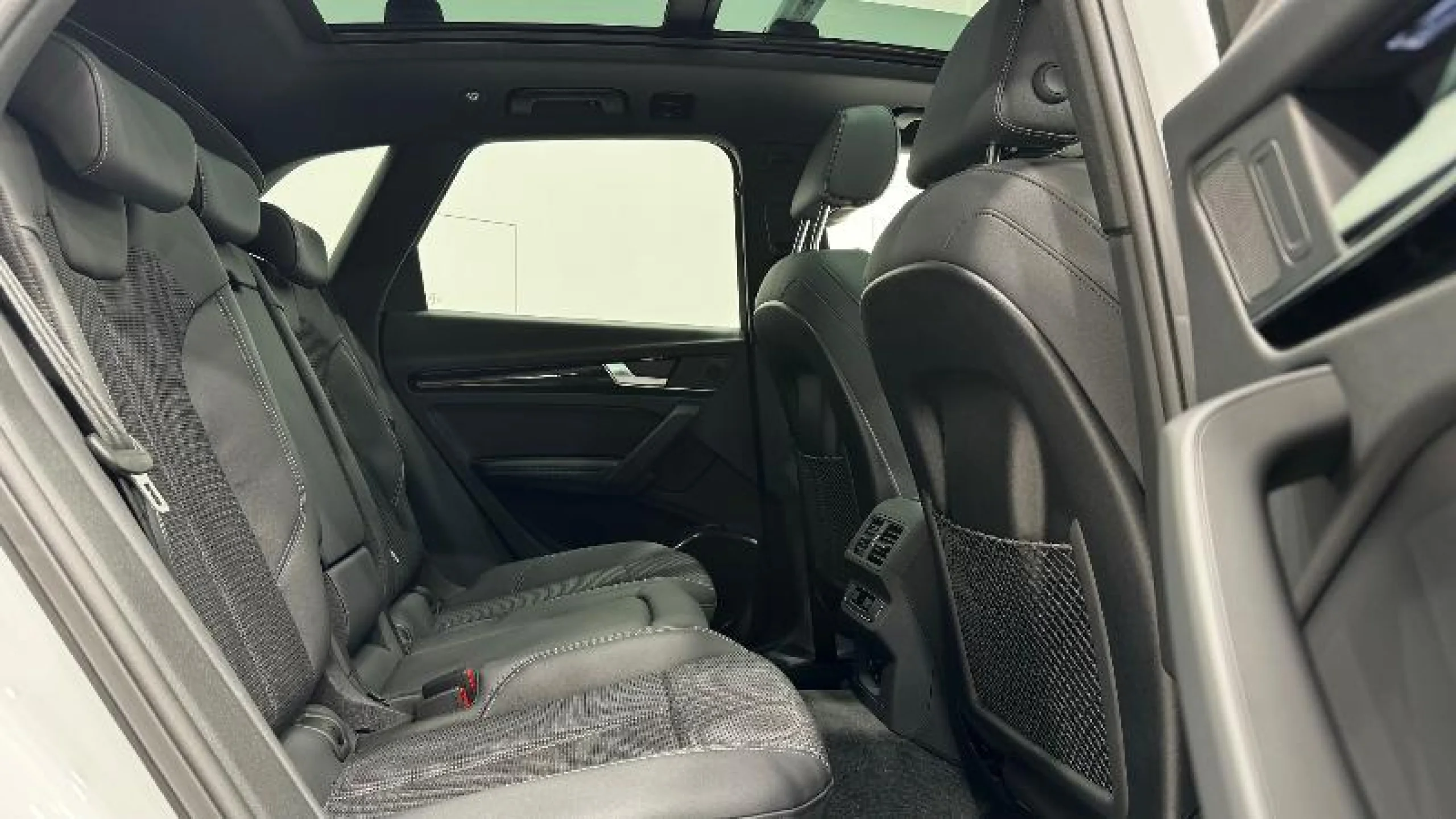 AUDI Q5 BLACK LINE 55 TFSI E QUATTRO - Foto 9