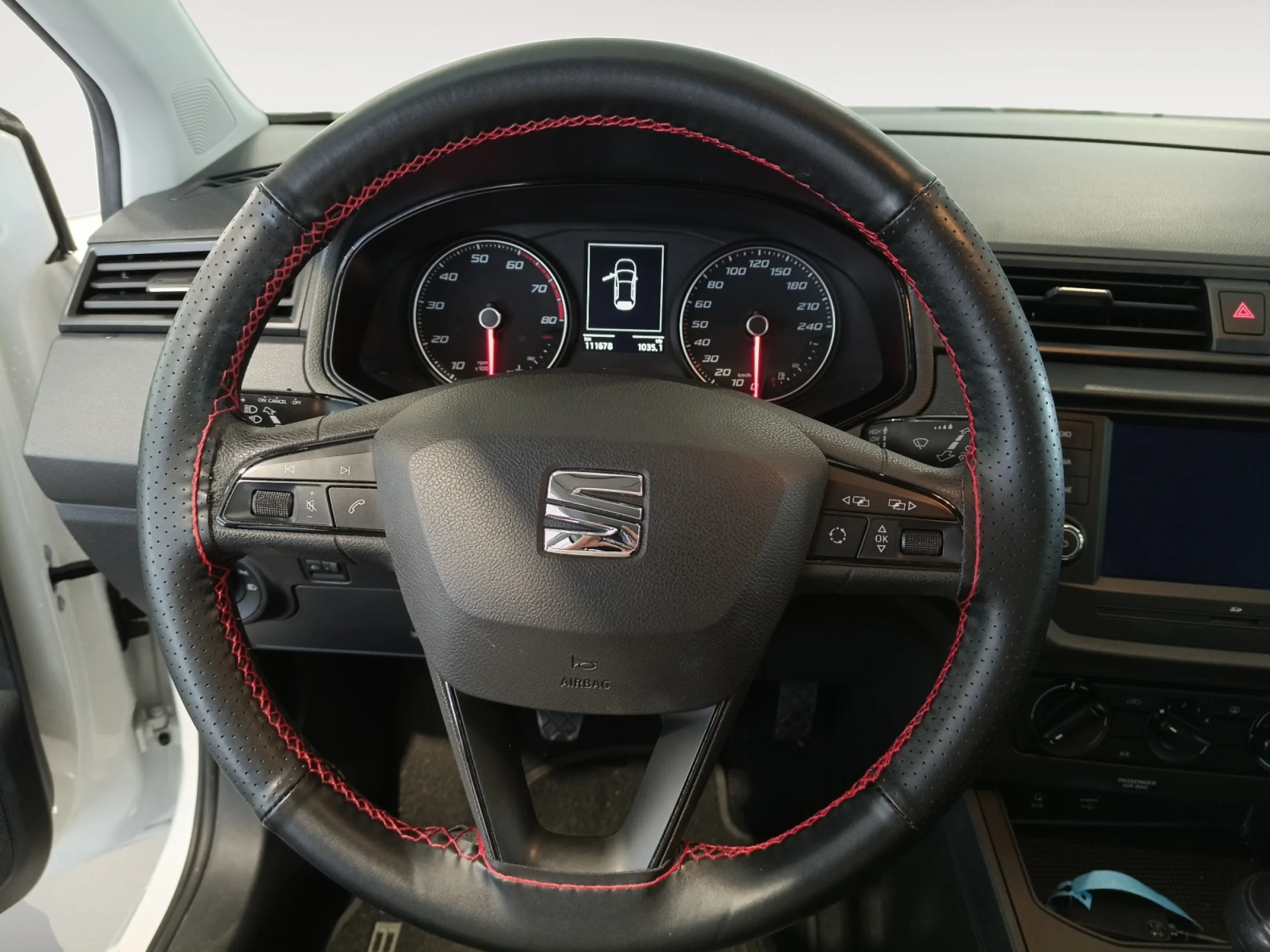 SEAT IBIZA 1.0 55KW (75CV) REFERENCE - Foto 11