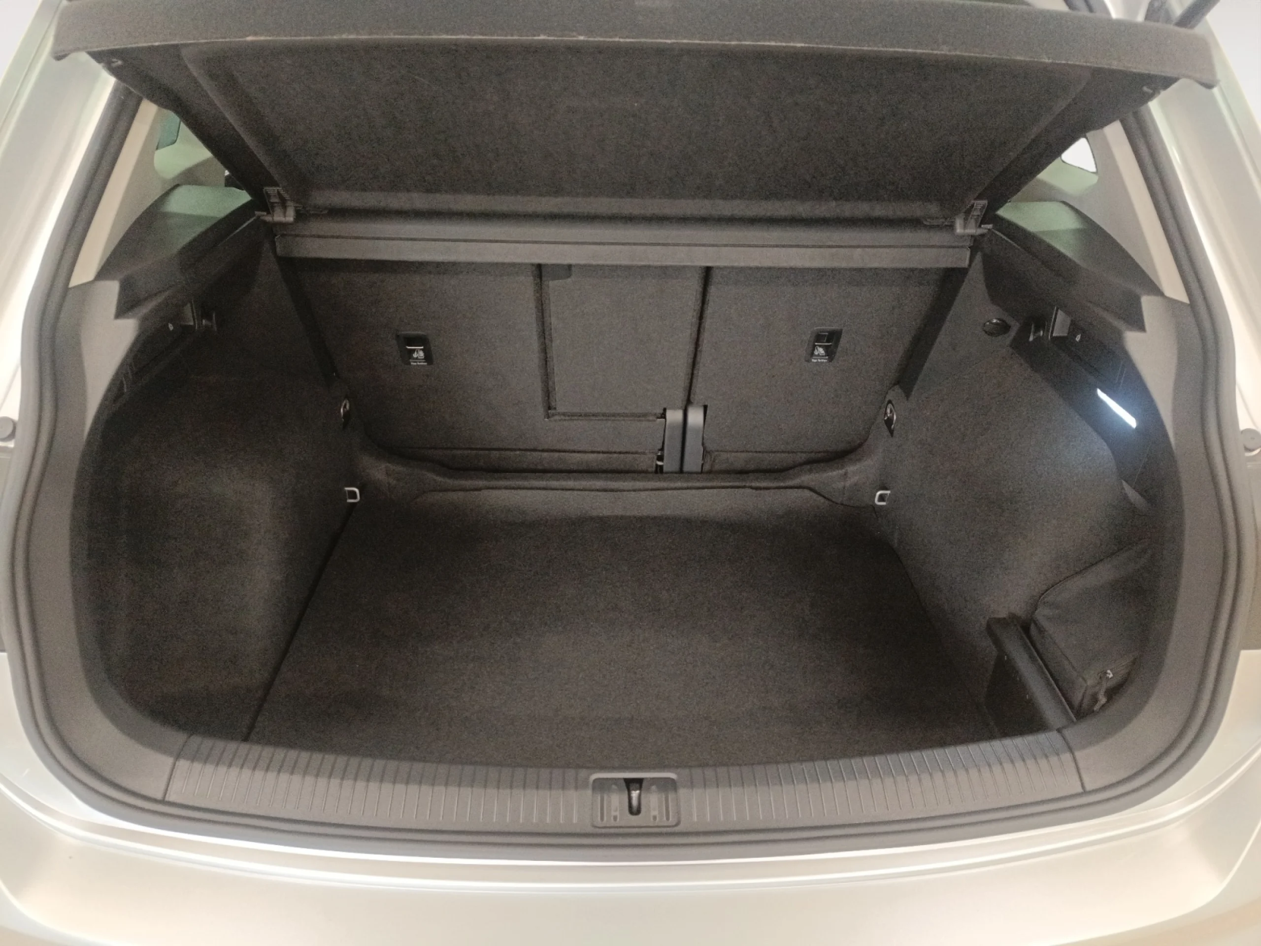 VOLKSWAGEN TIGUAN URBAN SPORT 2.0 TDI 110KW (150CV) - Foto 7