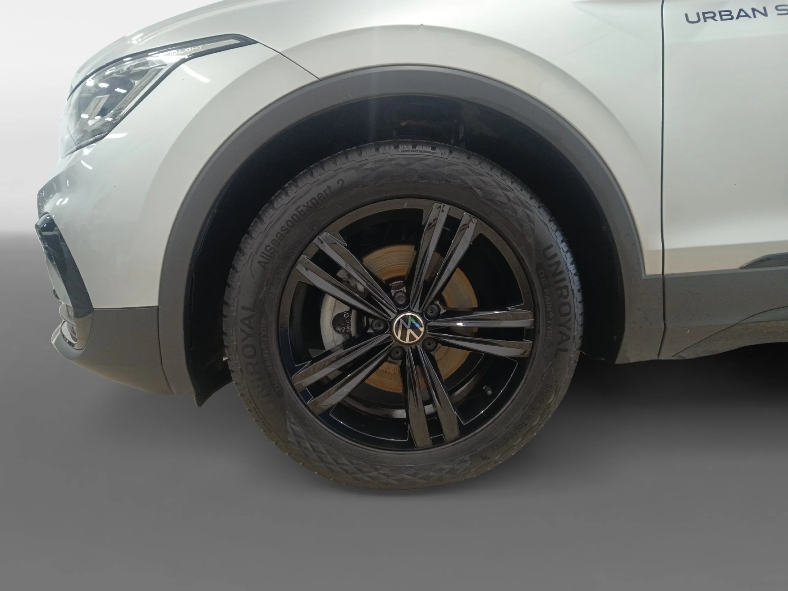 VOLKSWAGEN TIGUAN URBAN SPORT 2.0 TDI 110KW (150CV) - Foto 8