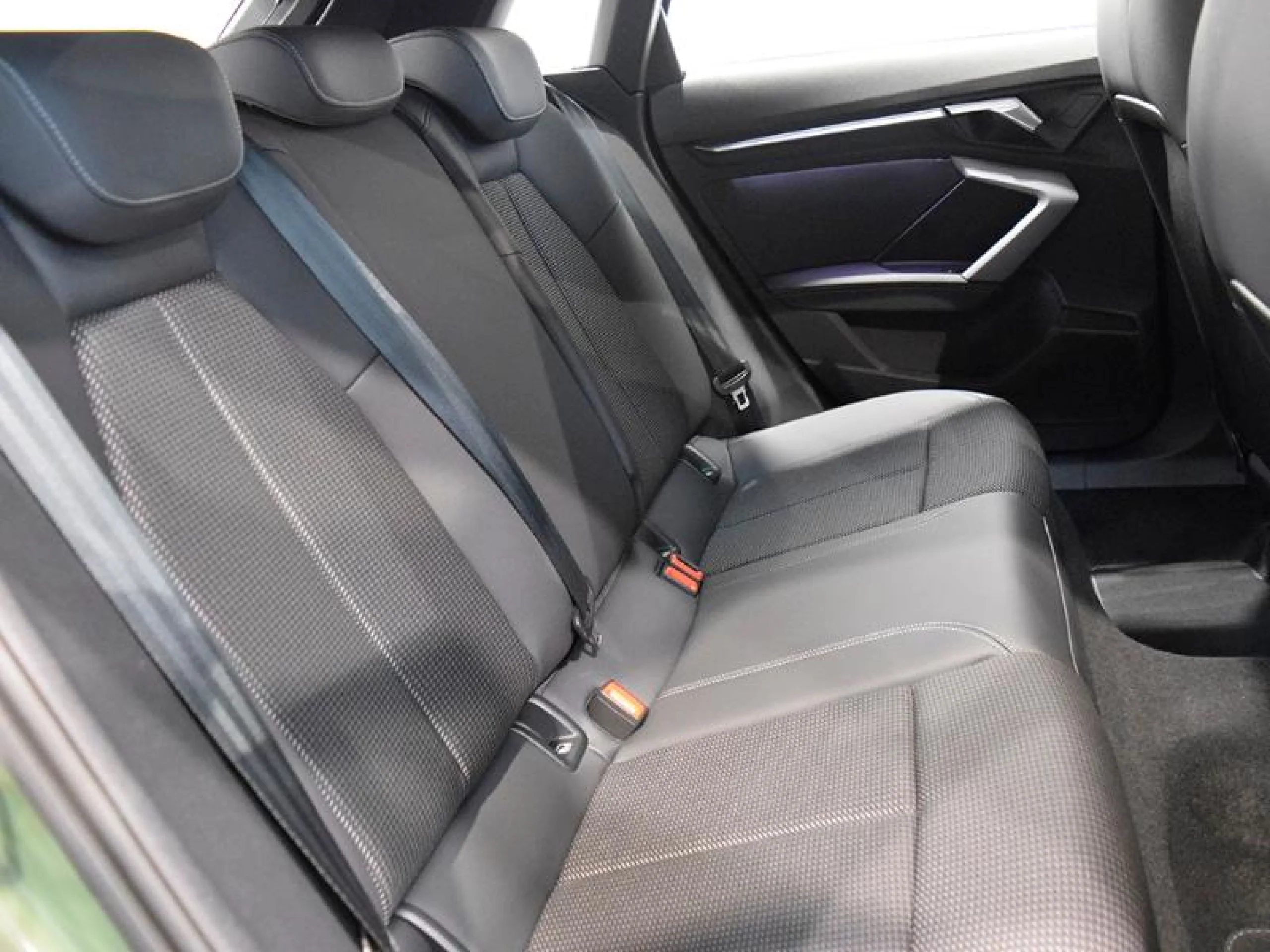 AUDI A3 ALLSTREET 35 TFSI 110KW S TRONIC - Foto 6