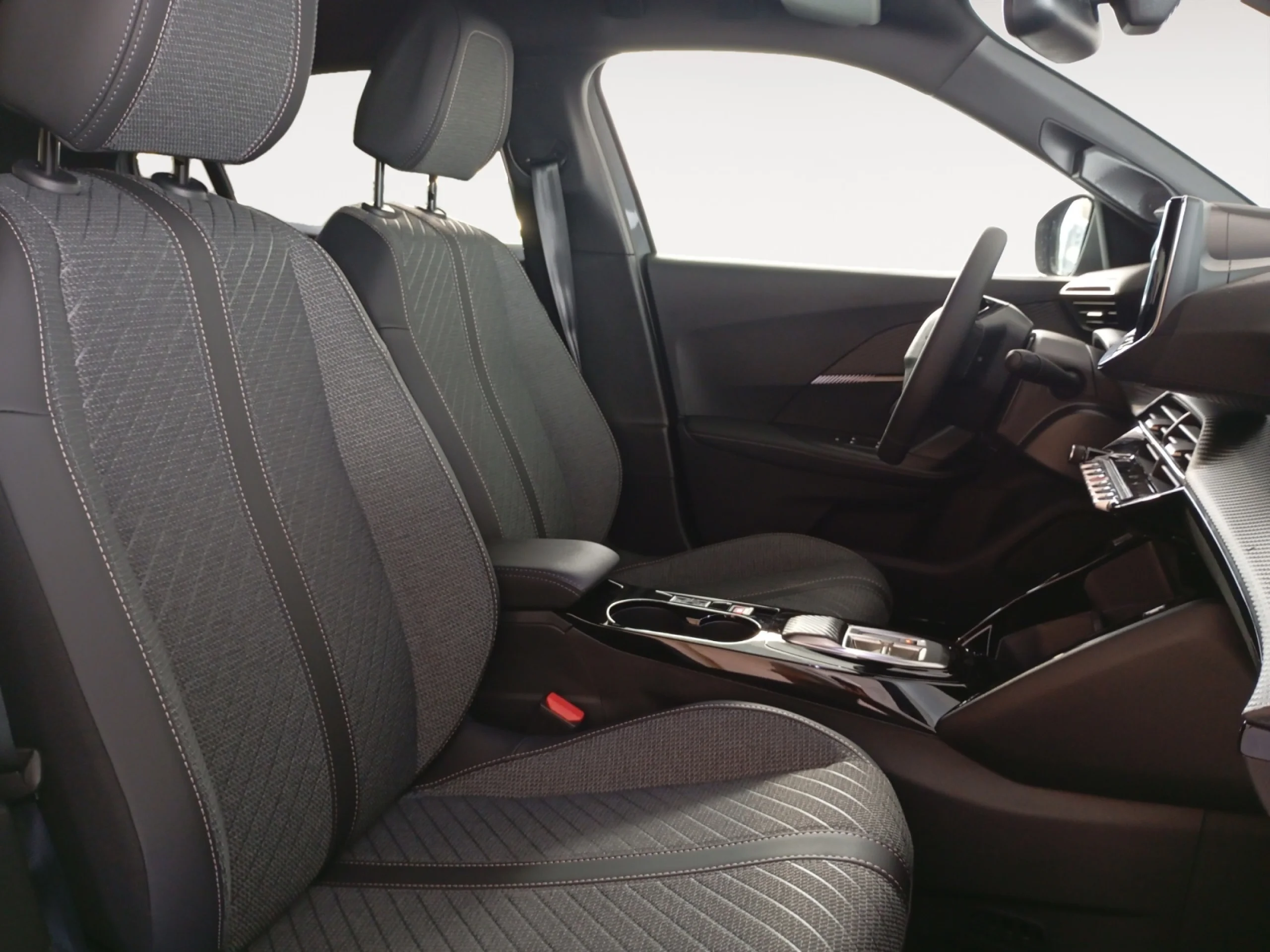 PEUGEOT 2008 N2008 ALLURE HYBRID 145 EDCS6 - Foto 5