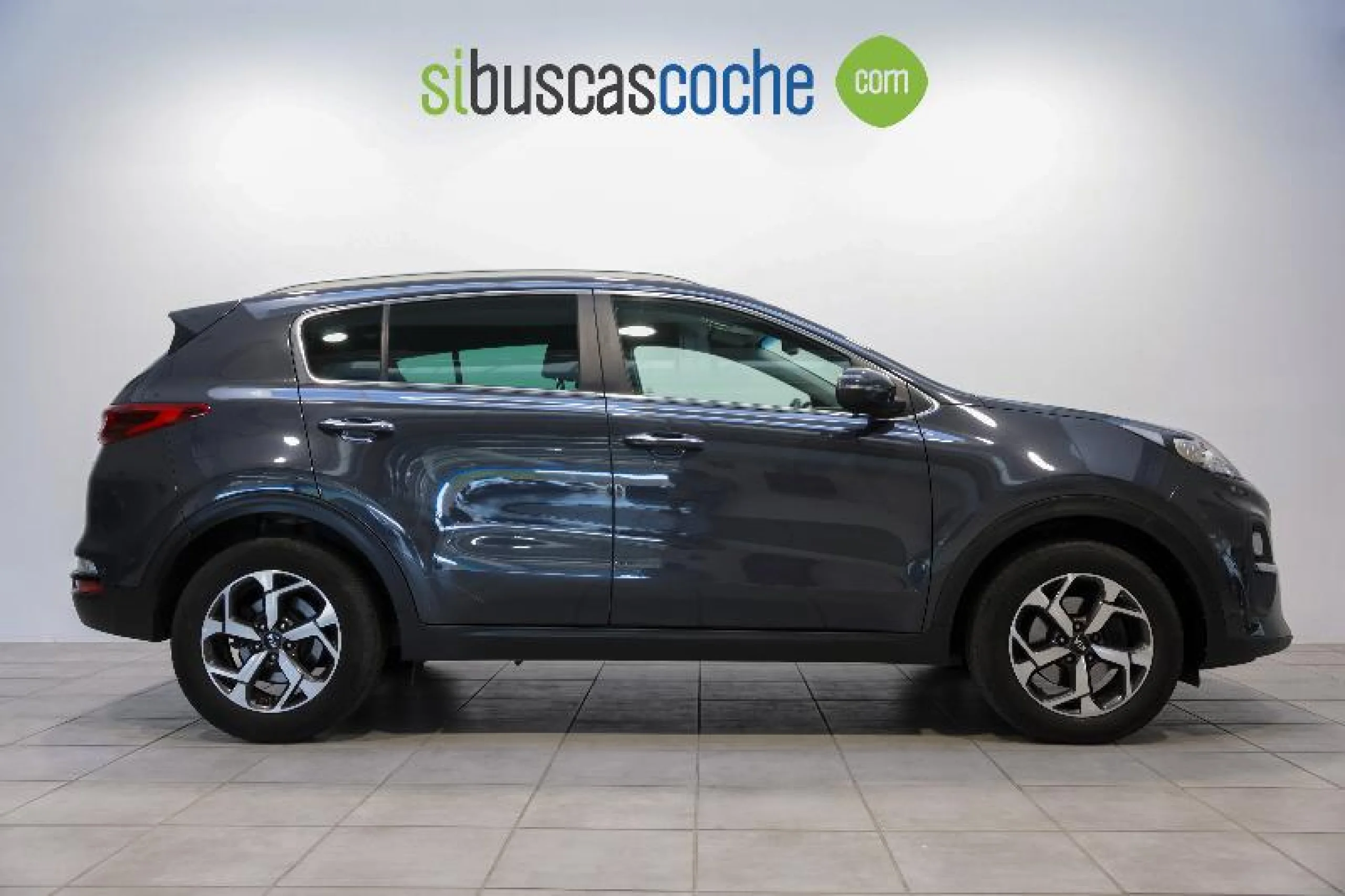 KIA SPORTAGE 1.6 MHEV DRIVE 100KW (136CV) 4X2 - Foto 3