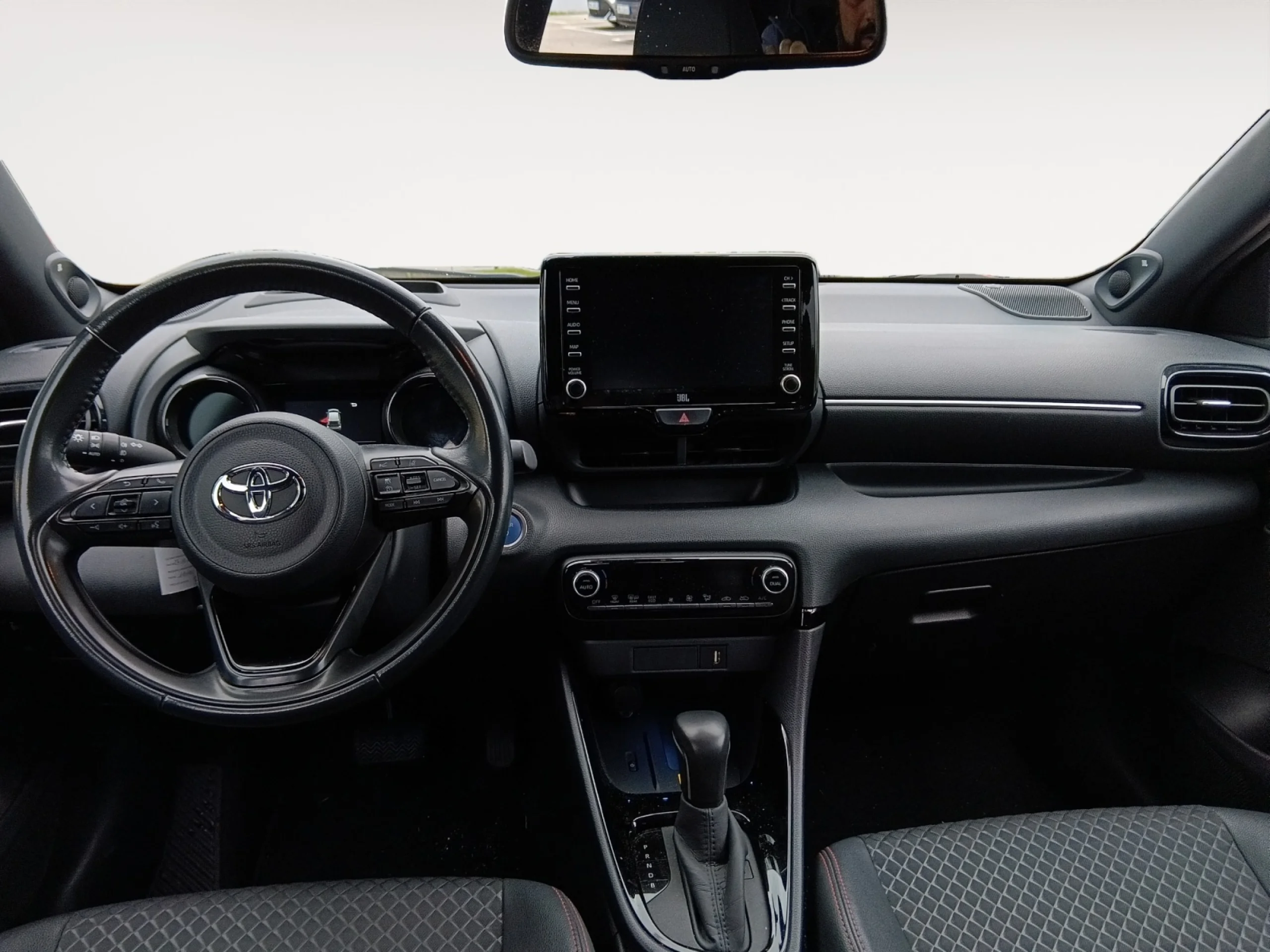 TOYOTA Yaris 1.5 120H STYLE PLUS - Foto 4