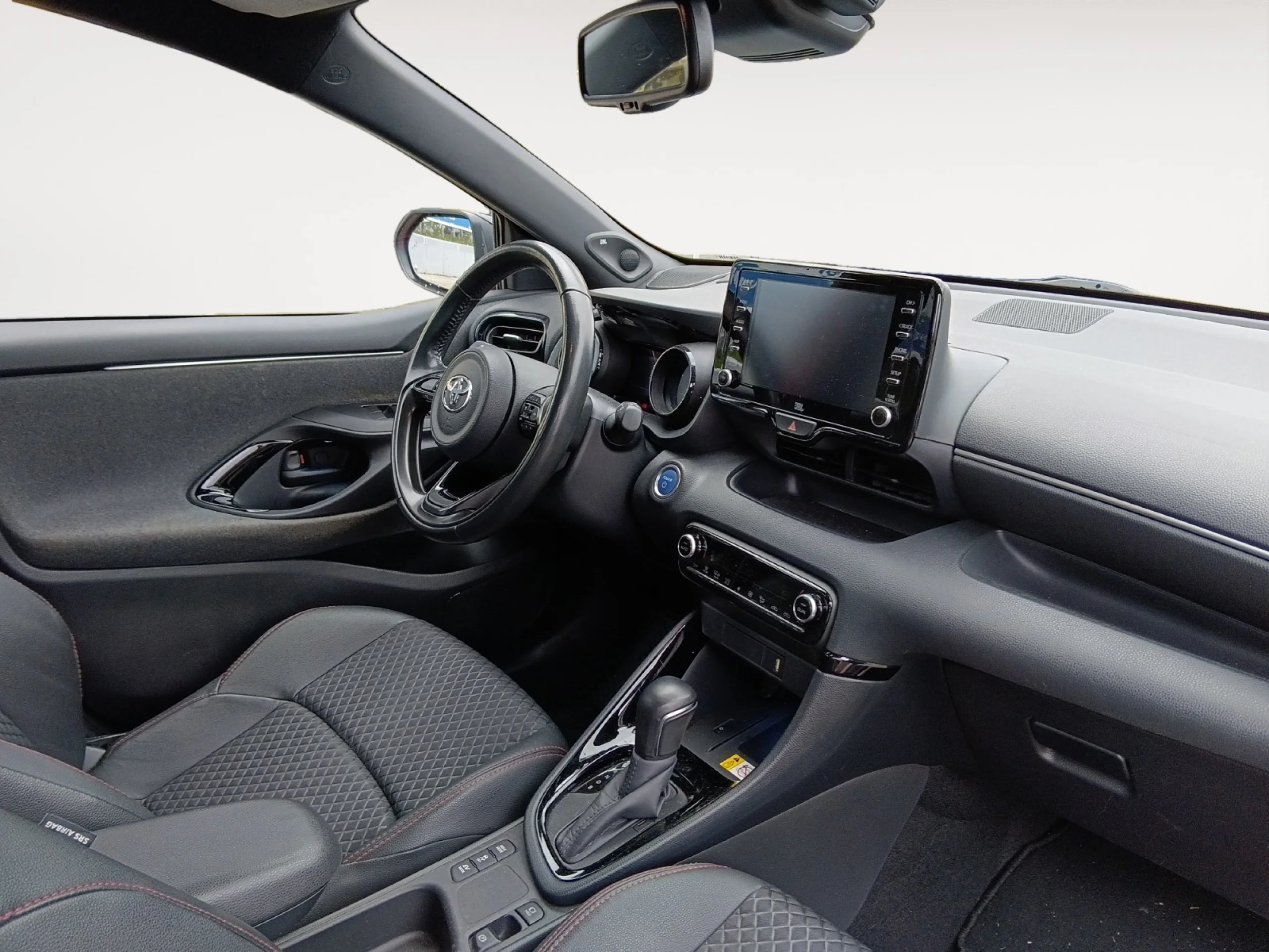 TOYOTA Yaris 1.5 120H STYLE PLUS - Foto 5