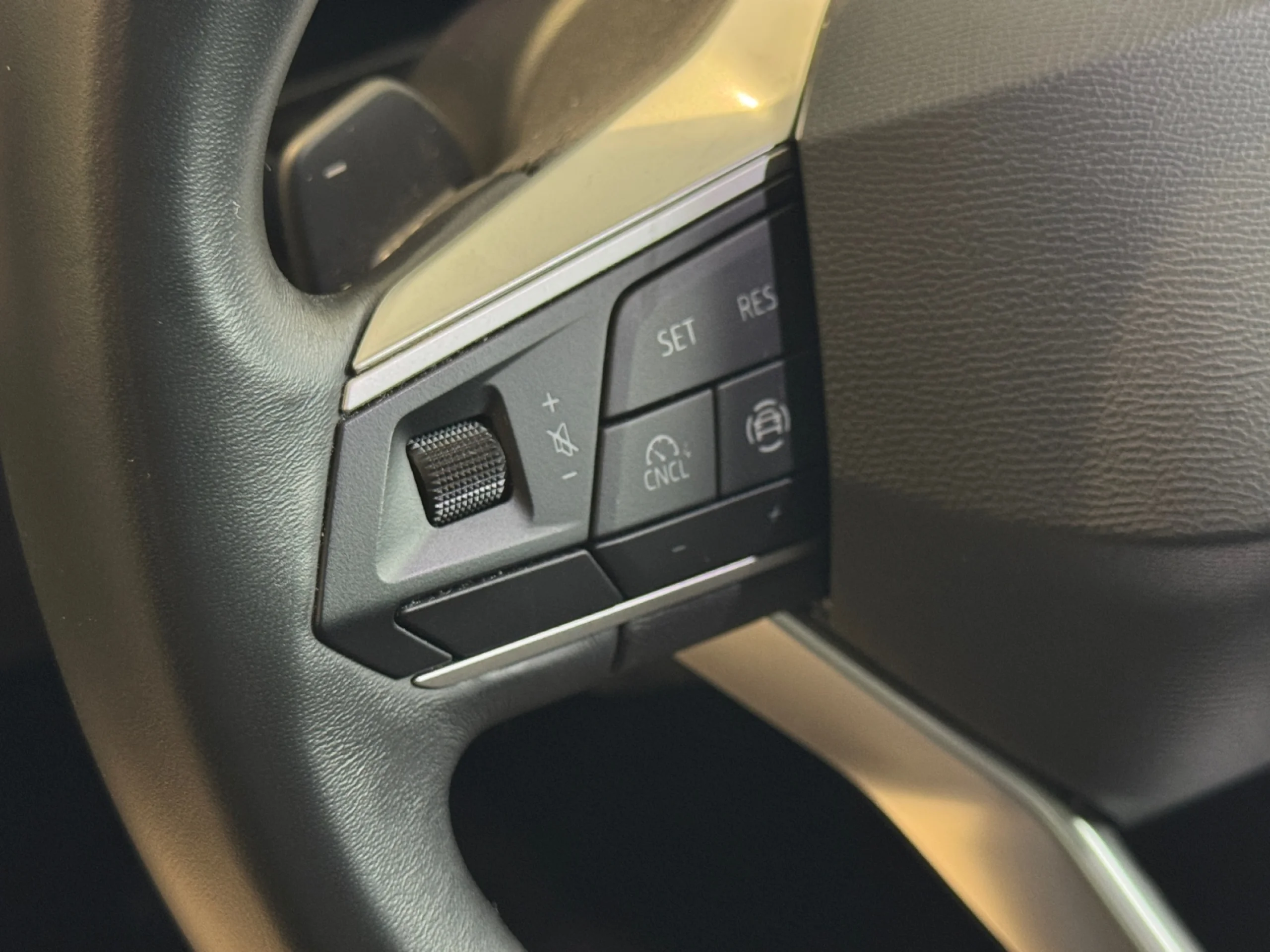 SEAT LEON 1.5 ETSI 85KW DSG STYLE 25 ANIVERSARIO - Foto 10