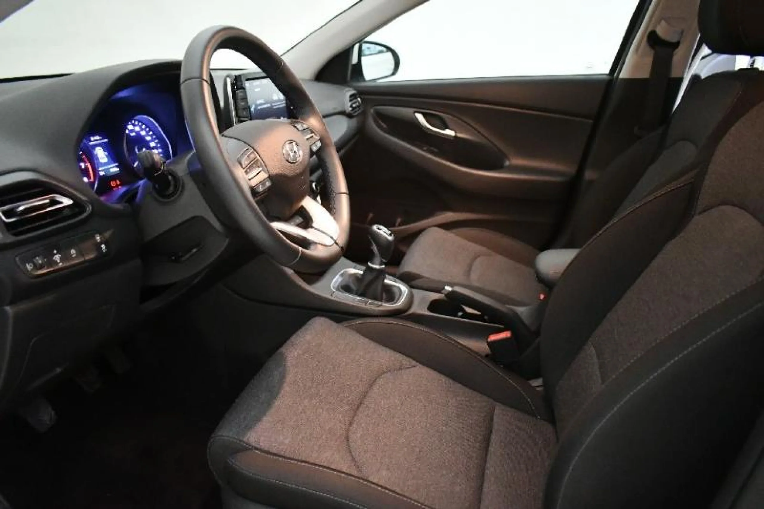 HYUNDAI I30 1.0 TGDI 48V KLASS - Foto 6